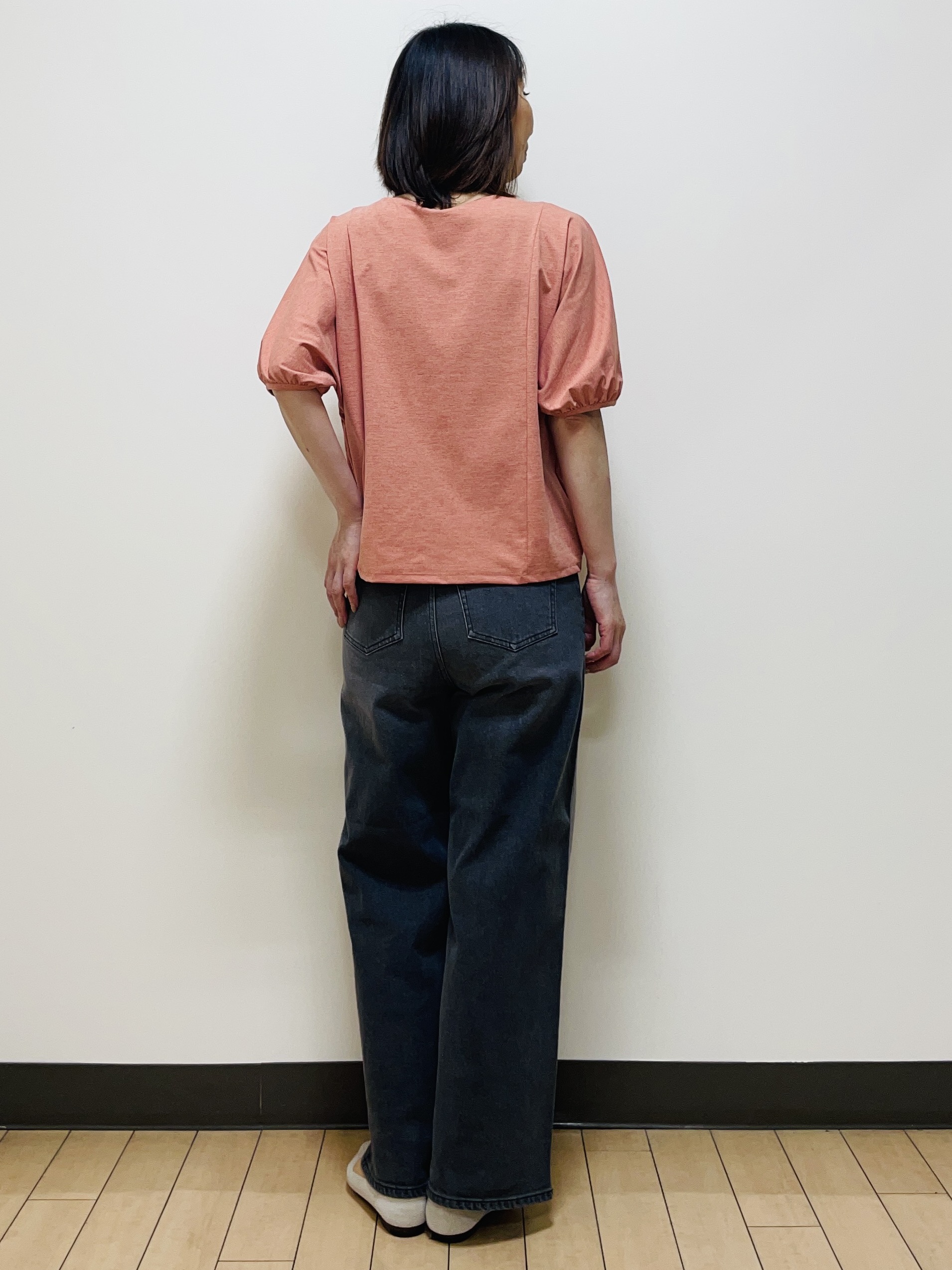 Riiさんの「Reflect｜【UVカット／接触冷感／吸水速乾】ギャザースリーブカットソー」を使ったコーディネート