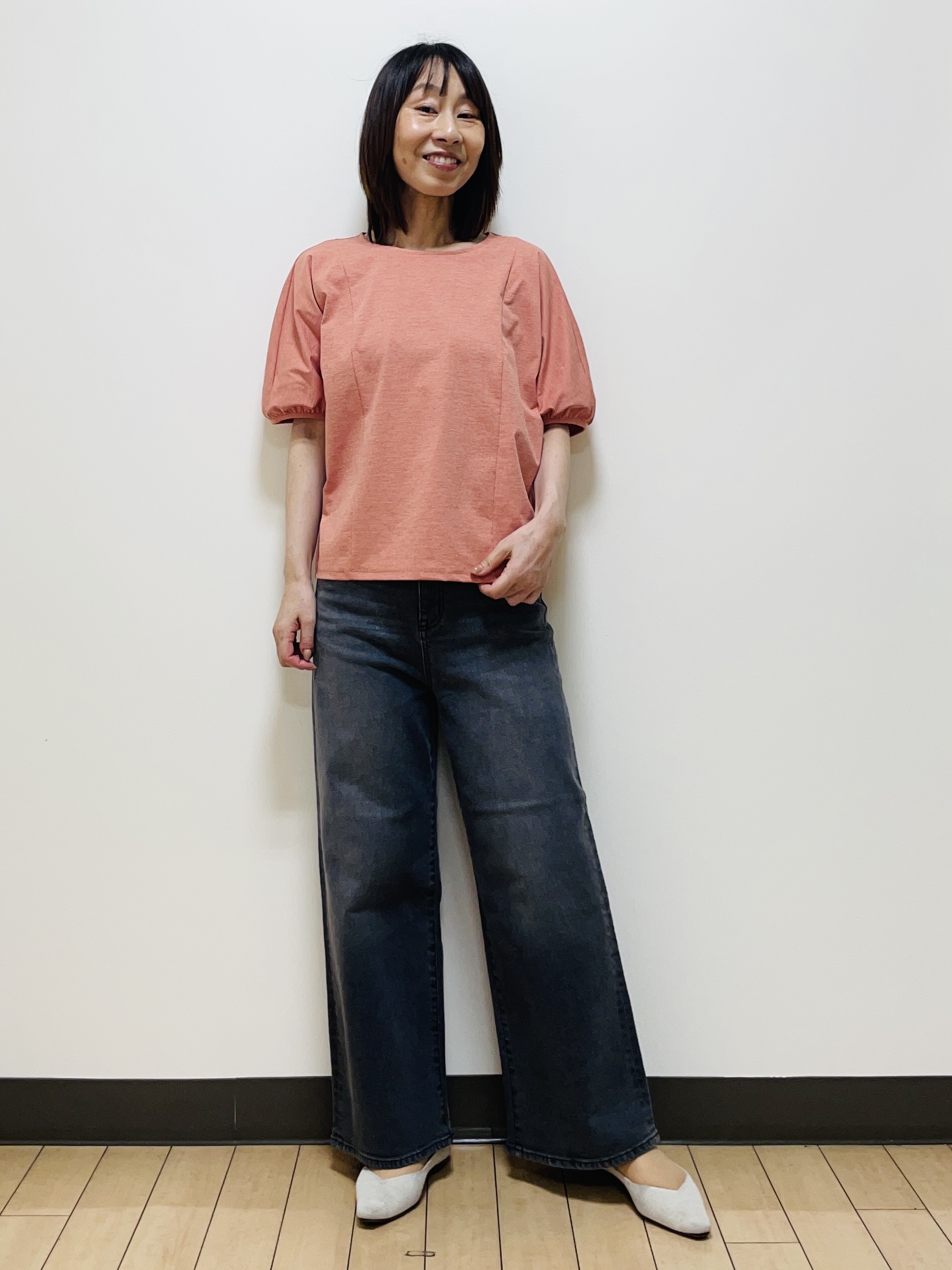 Riiさんの「Reflect｜【UVカット／接触冷感／吸水速乾】ギャザースリーブカットソー」を使ったコーディネート
