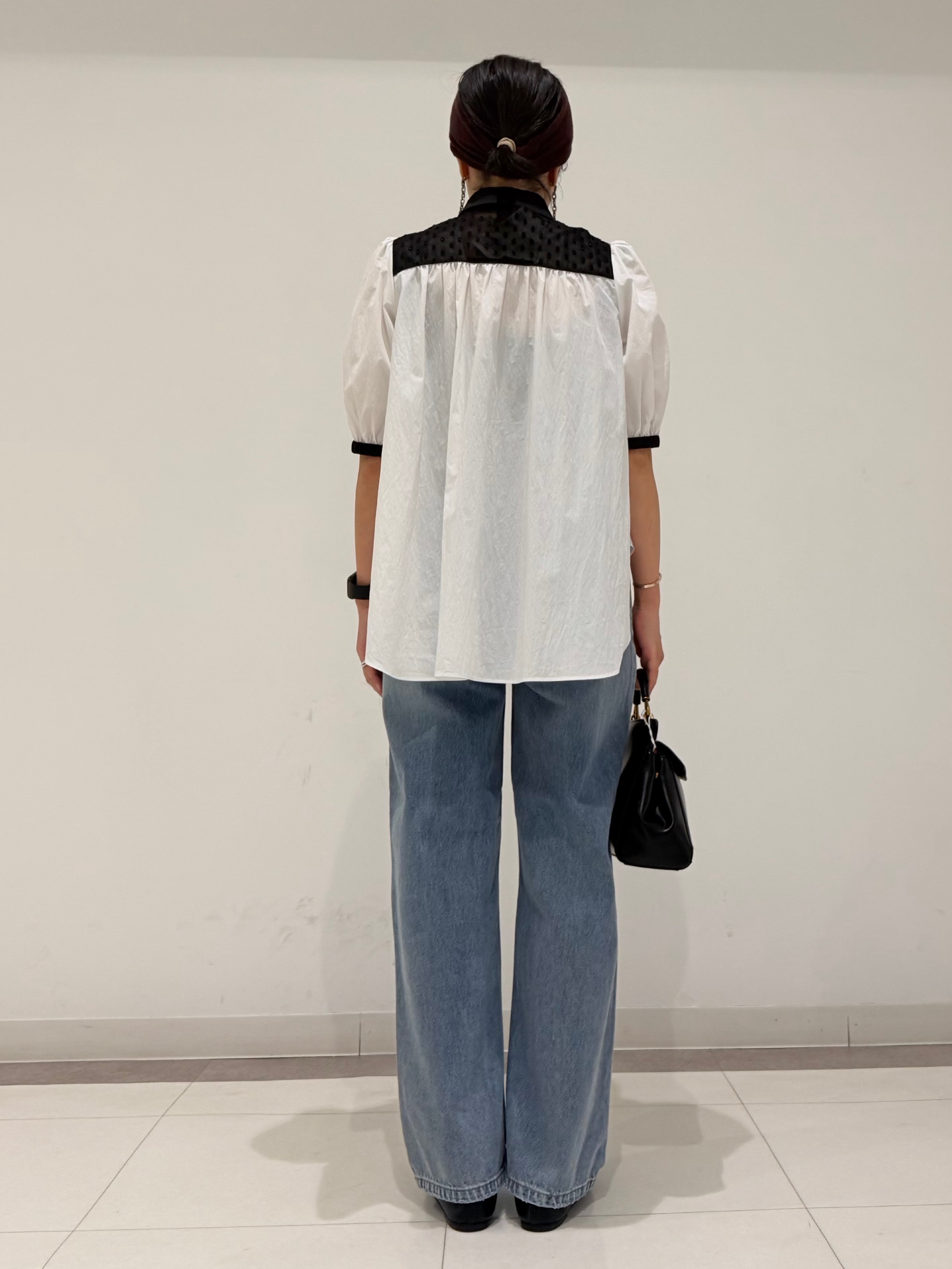 MIYAKAWAさんの「DRESSTERIOR｜【着映え】パフスリーブ ブザムブラウス」を使ったコーディネート