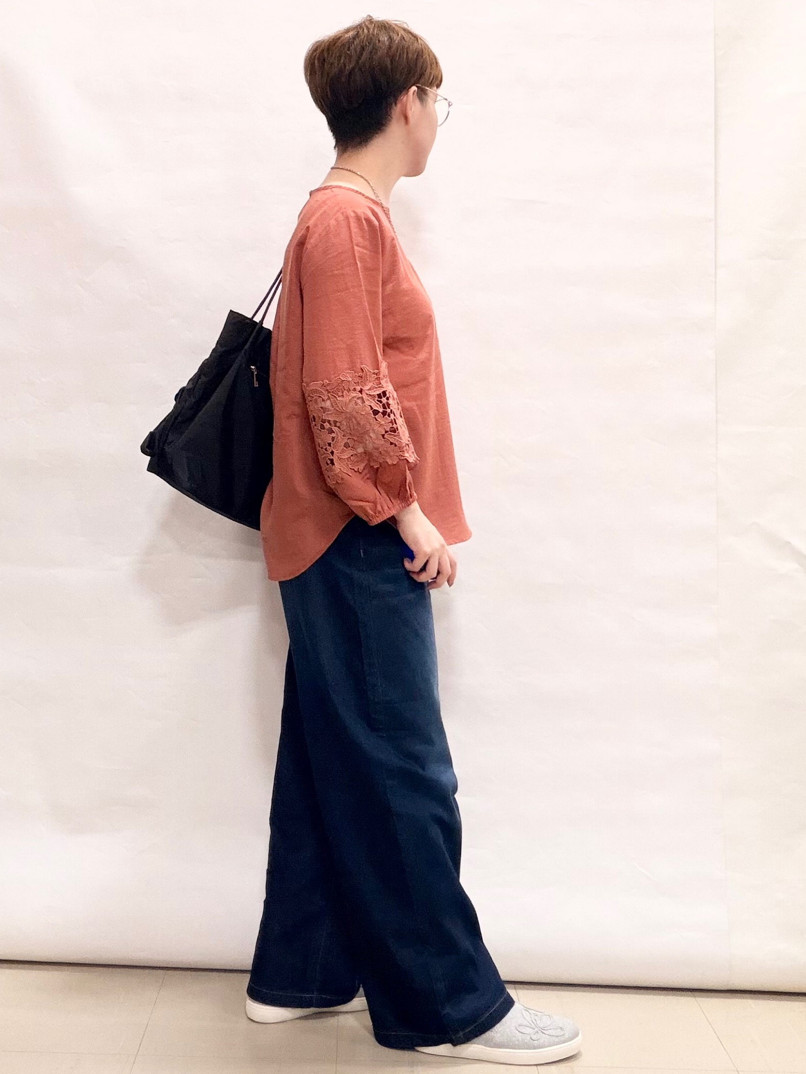 なっちゃんさんの「SHOO･LA･RUE｜【洗濯機可/S-LL/洗濯後しわになりにくい】お袖レースデザインブラウス」を使ったコーディネート
