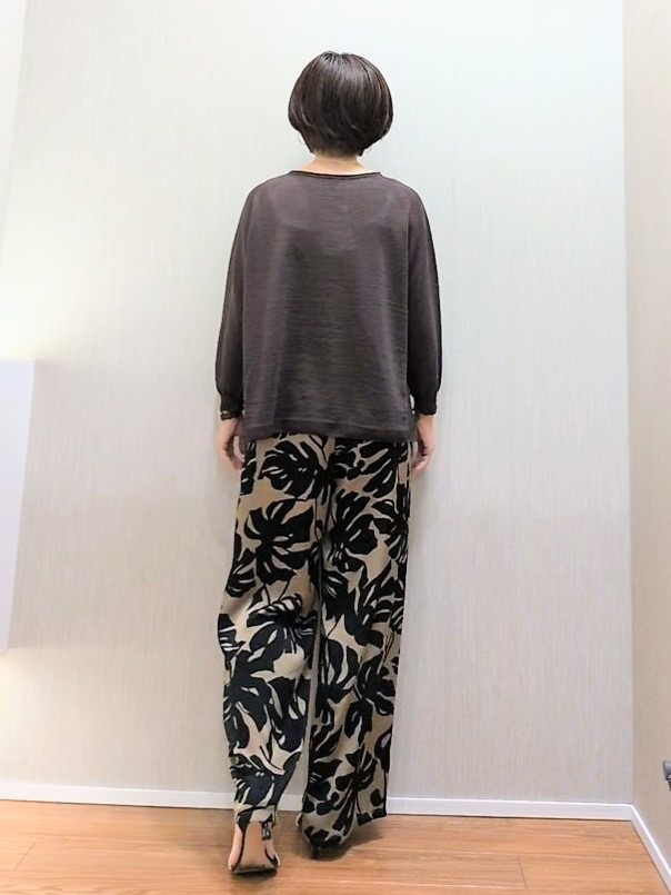 ミズタさんの「UNTITLED｜【ゆったり/リラクシー】リネンボートネックプルオーバー」を使ったコーディネート