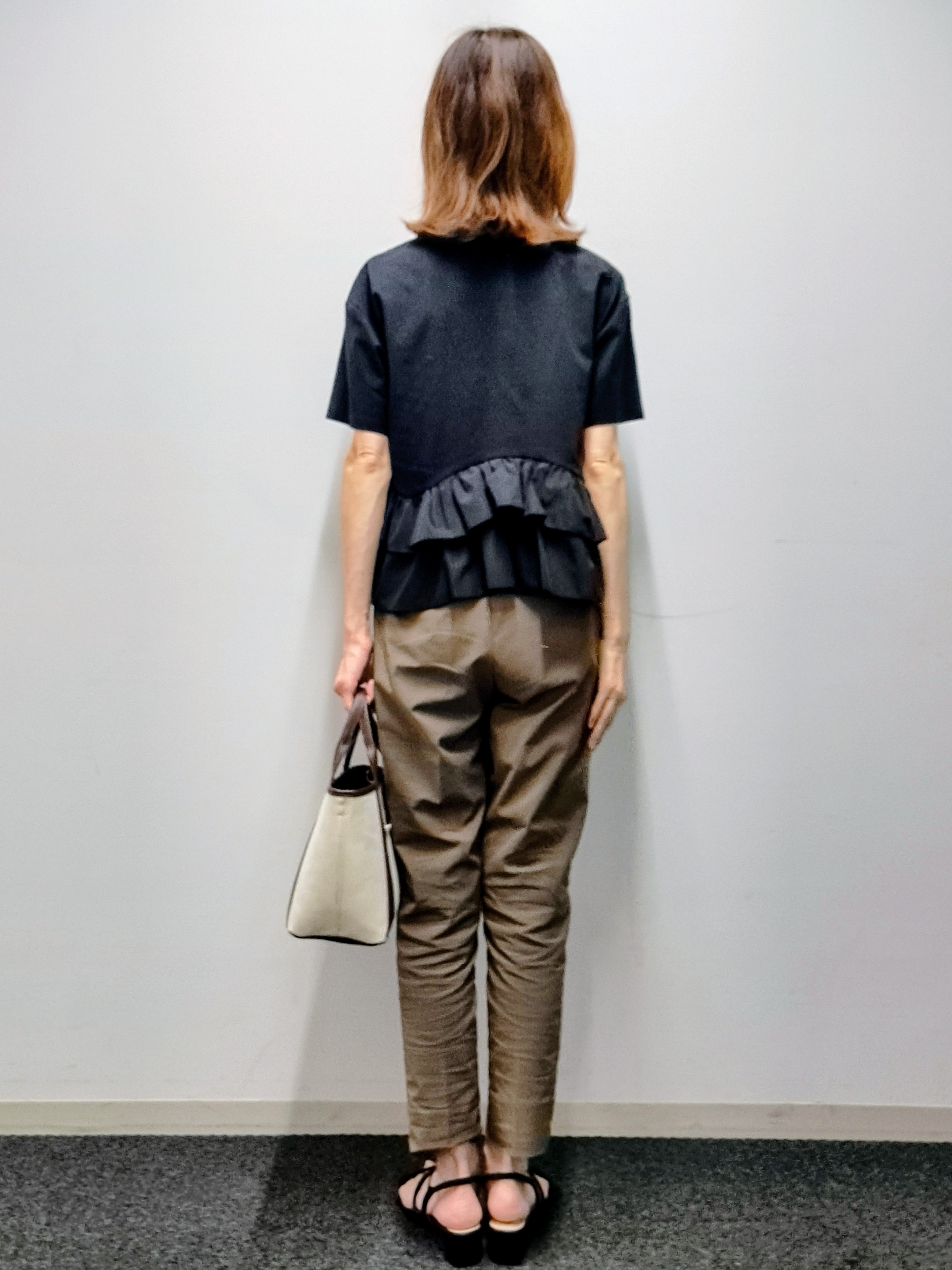 neneさんの「index｜裾フリルドッキングTシャツ【洗濯機OK】」を使ったコーディネート