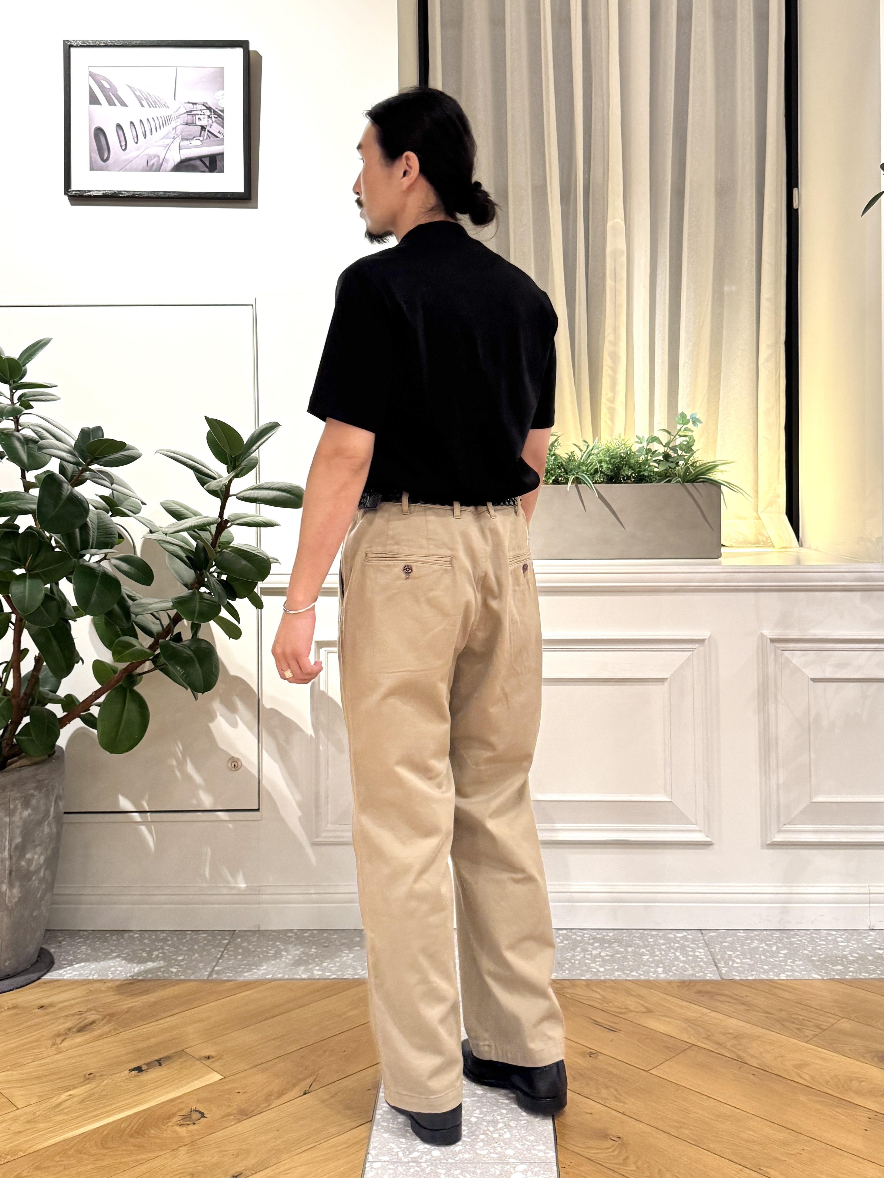 kawarataniさんの「DRESSTERIOR｜【接触冷感／抗菌防臭／消臭】ICE CLEAR COTTON モックネックTシャツ」を使ったコーディネート