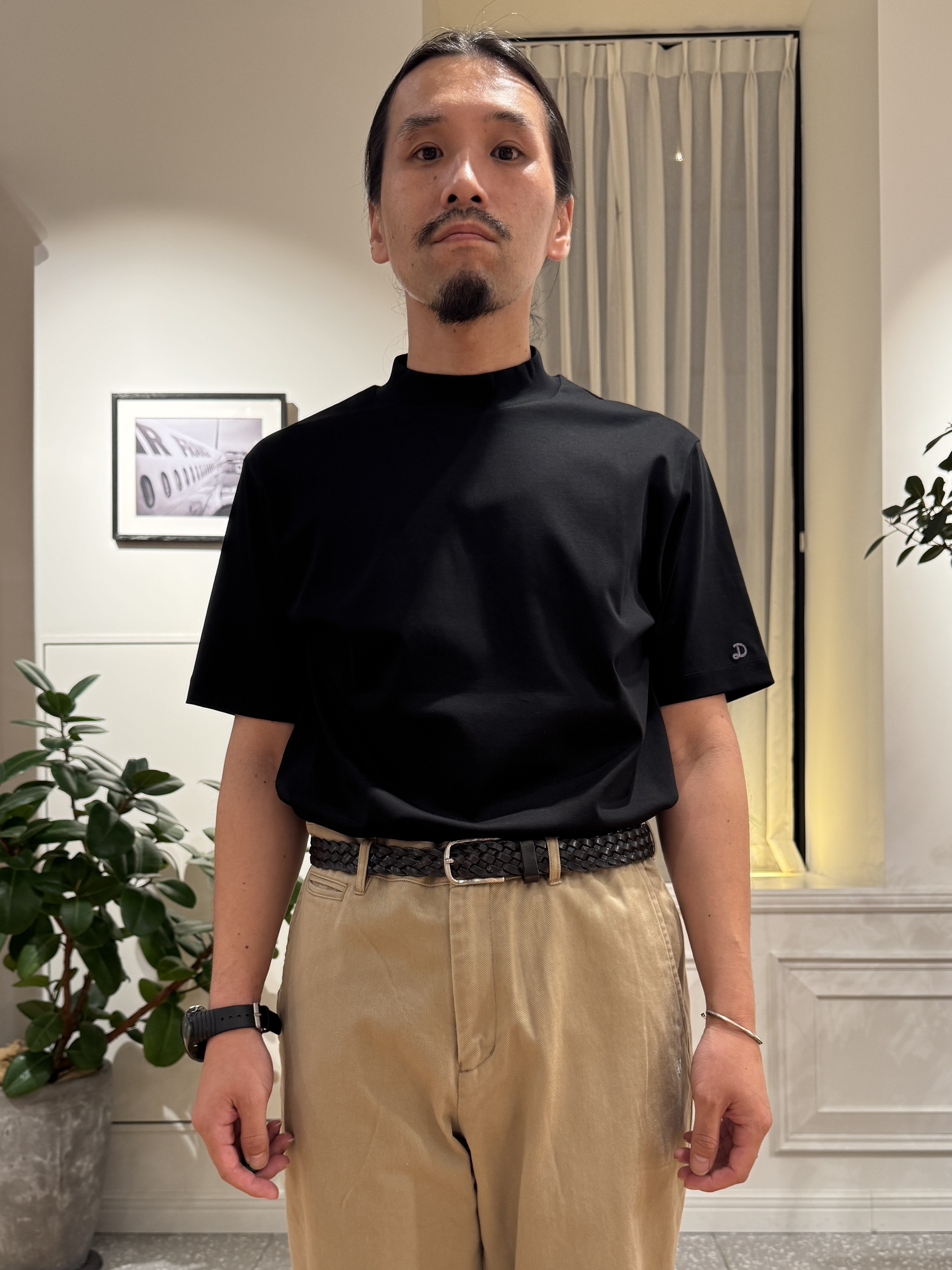 kawarataniさんの「DRESSTERIOR｜【接触冷感／抗菌防臭／消臭】ICE CLEAR COTTON モックネックTシャツ」を使ったコーディネート