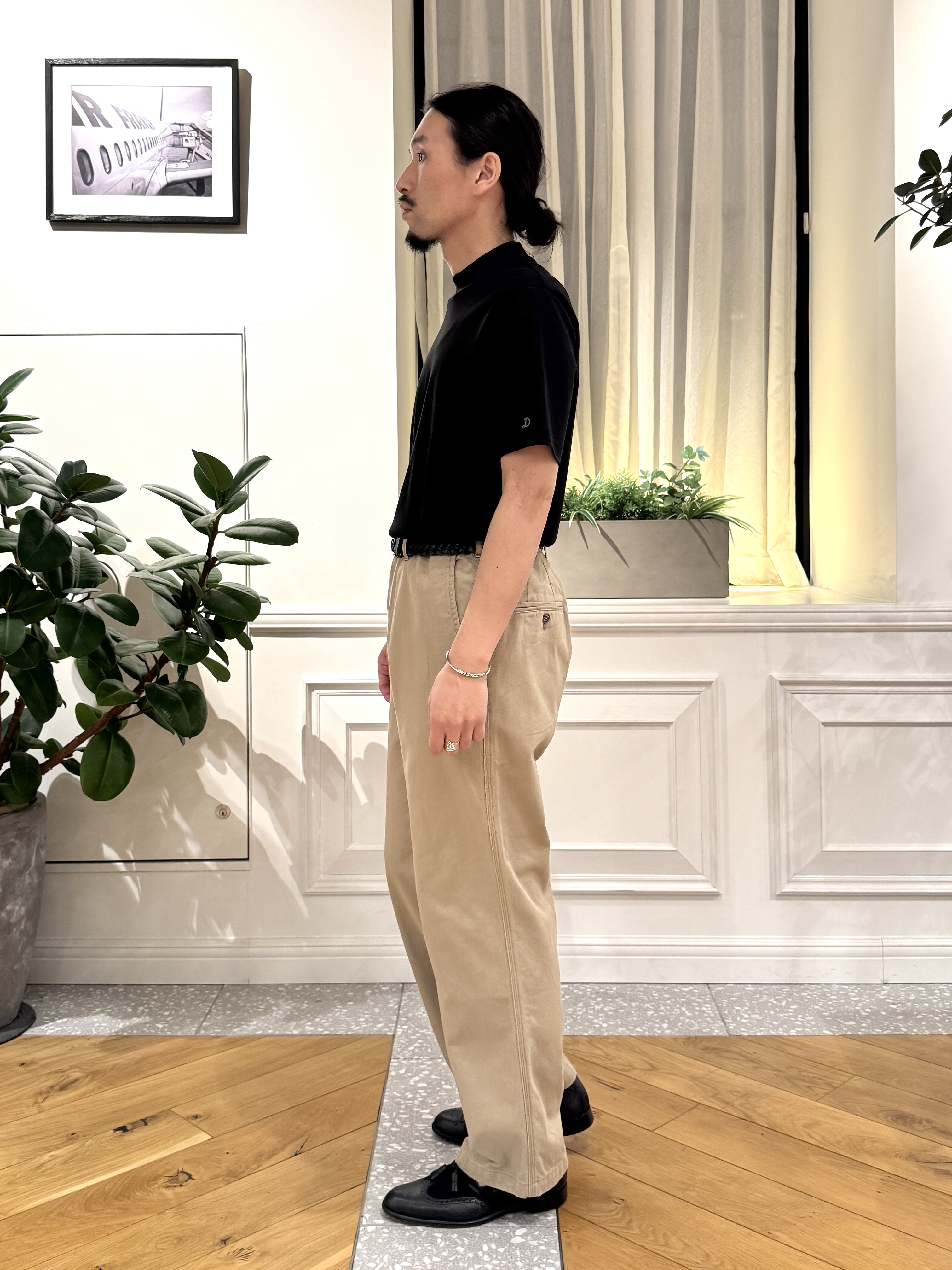 kawarataniさんの「DRESSTERIOR｜【接触冷感／抗菌防臭／消臭】ICE CLEAR COTTON モックネックTシャツ」を使ったコーディネート