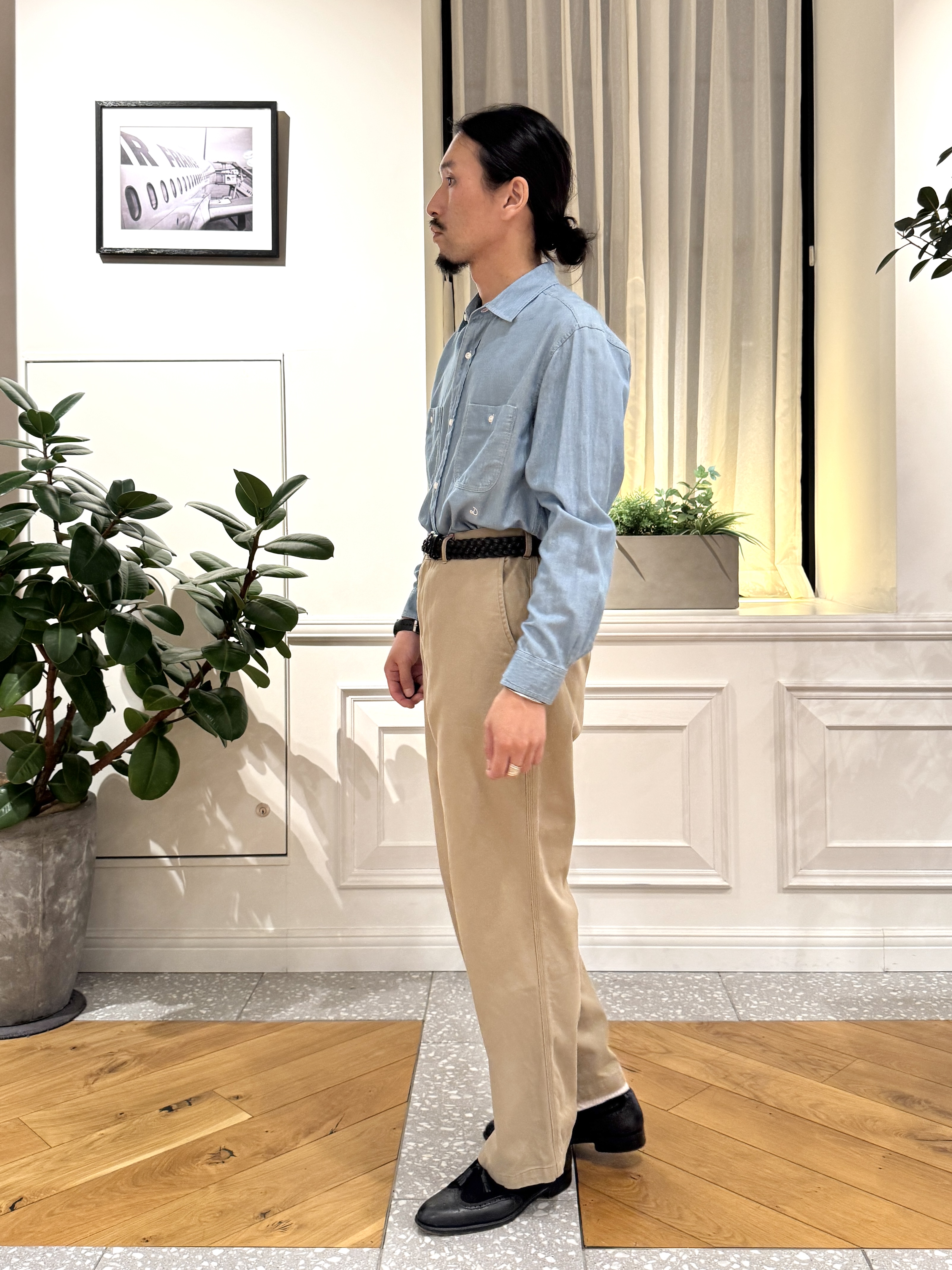 kawarataniさんの「DRESSTERIOR｜ユーズドデニムシャツ」を使ったコーディネート