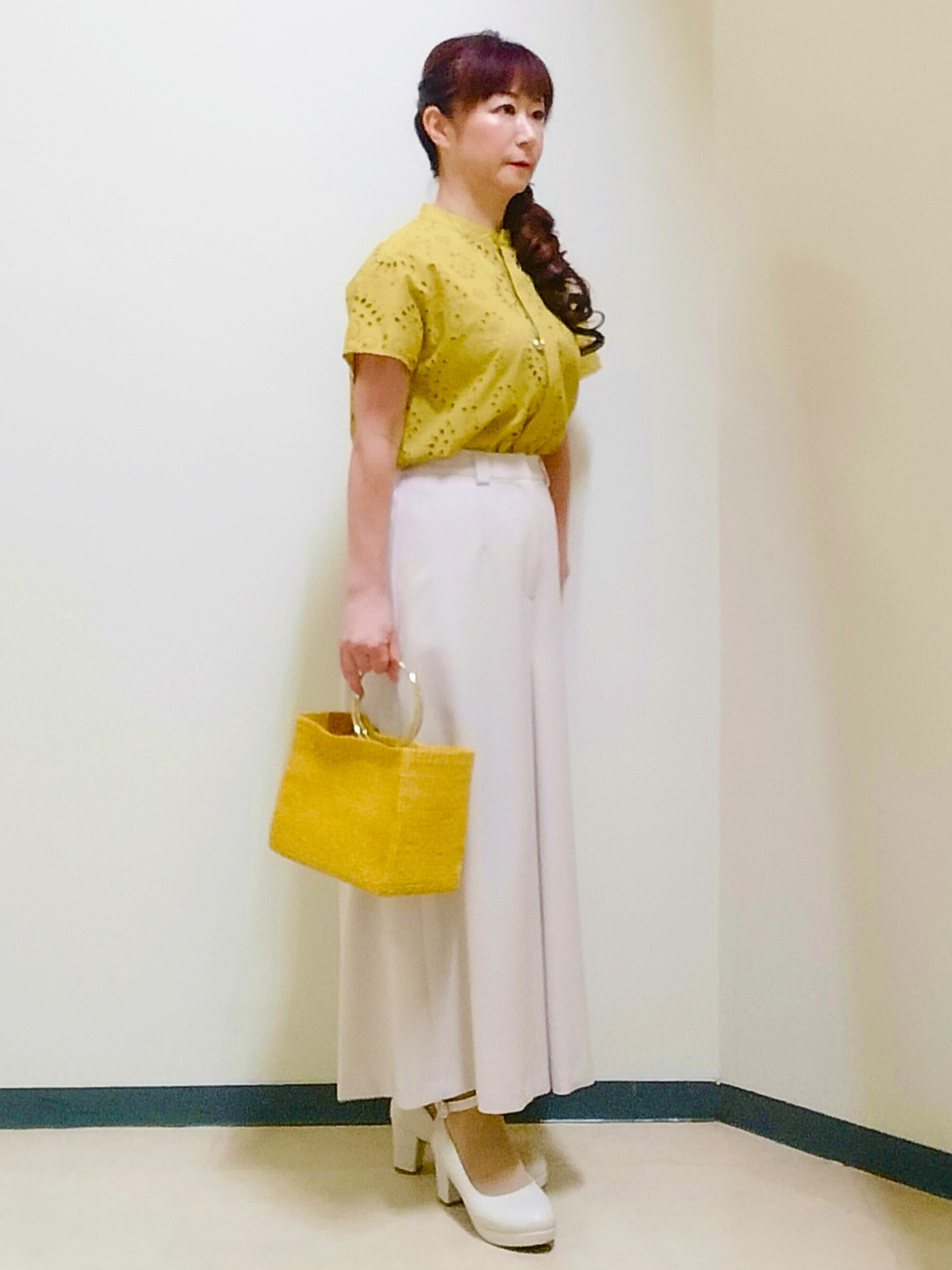 花さんの「Reflect｜【通勤◎】カットワーク刺繍レース シャツブラウス」を使ったコーディネート