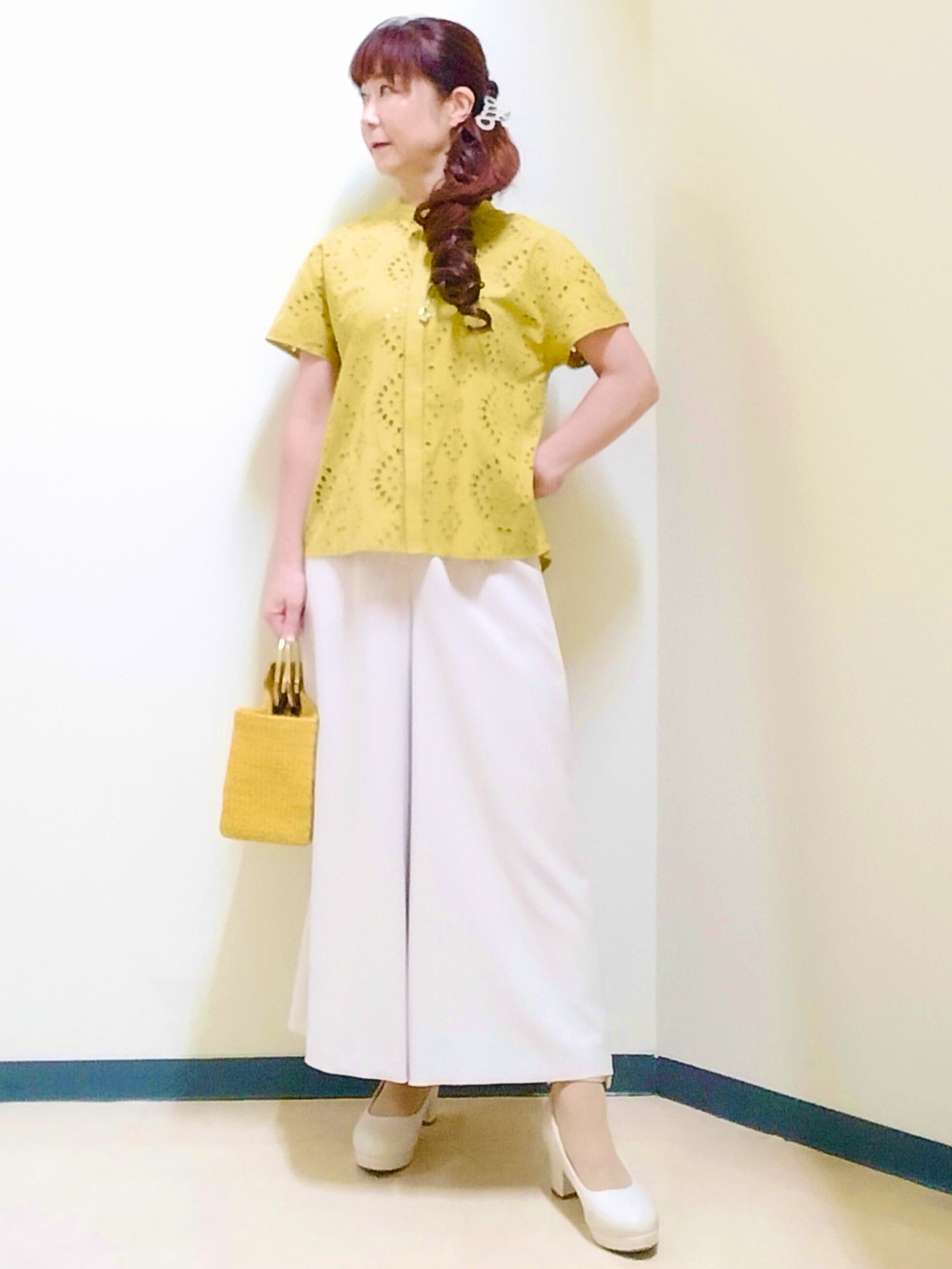 花さんの「Reflect｜【通勤◎】カットワーク刺繍レース シャツブラウス」を使ったコーディネート