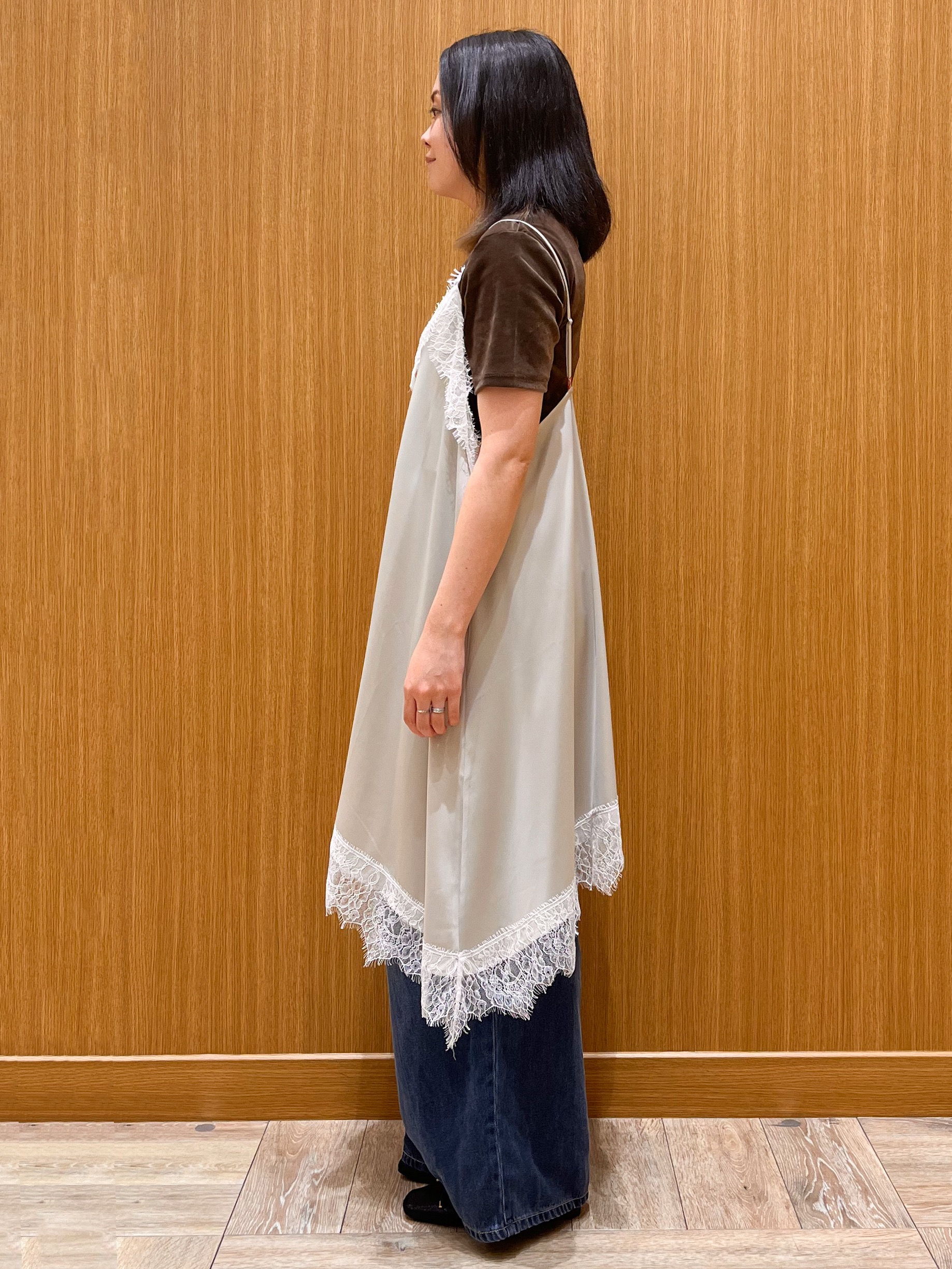 aさんの「OPAQUE.CLIP｜サテンレース キャミワンピース【洗濯機OK】」を使ったコーディネート