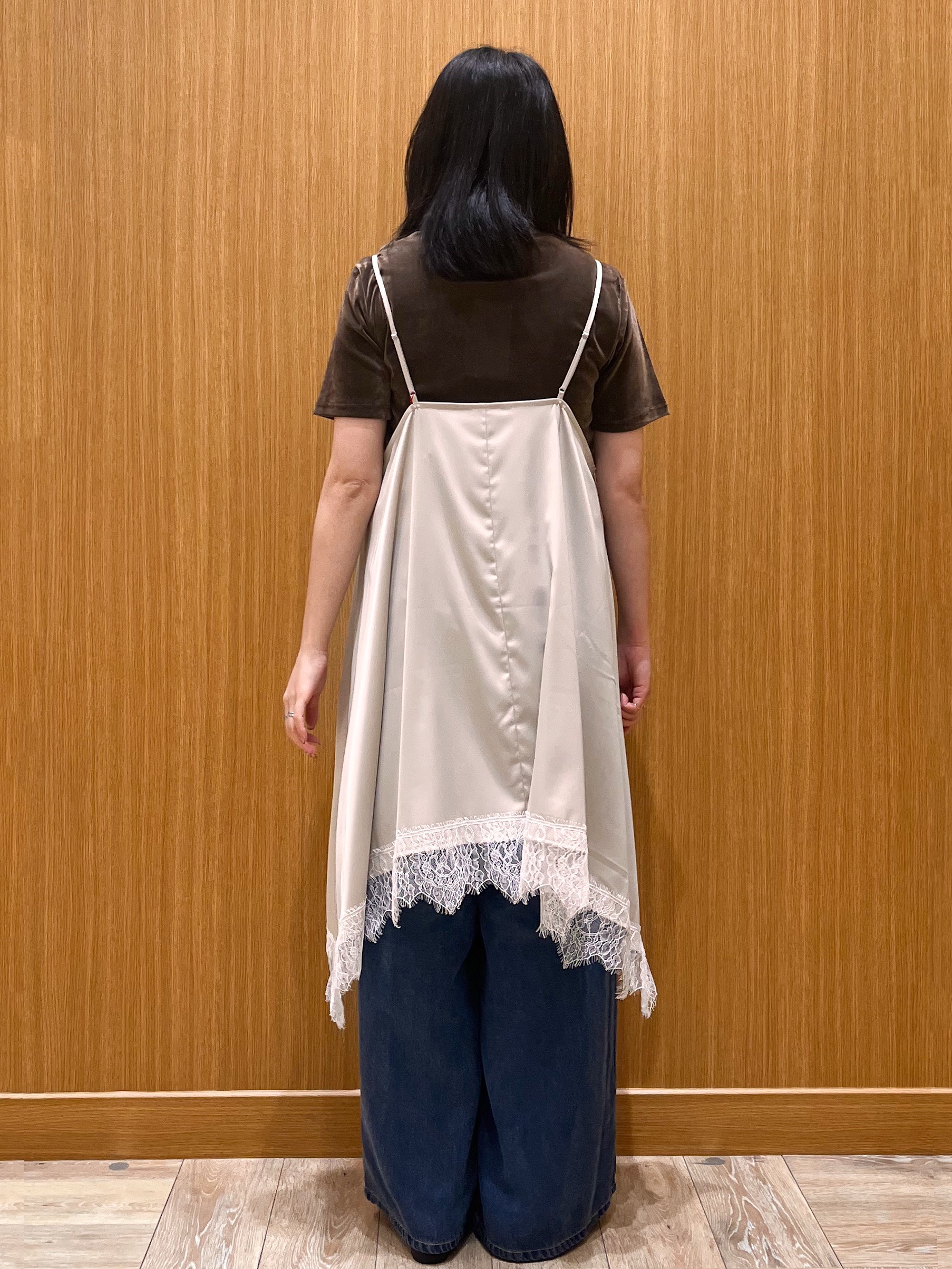aさんの「OPAQUE.CLIP｜サテンレース キャミワンピース【洗濯機OK】」を使ったコーディネート