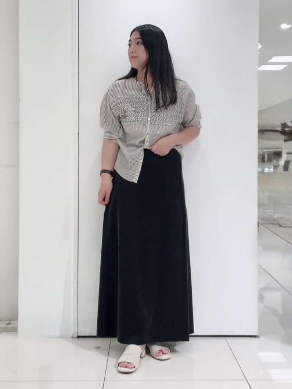 なかじさんの「UNTITLED｜【セットアップ可/接触冷感】ヴィンテージライク ロングスカート」を使ったコーディネート