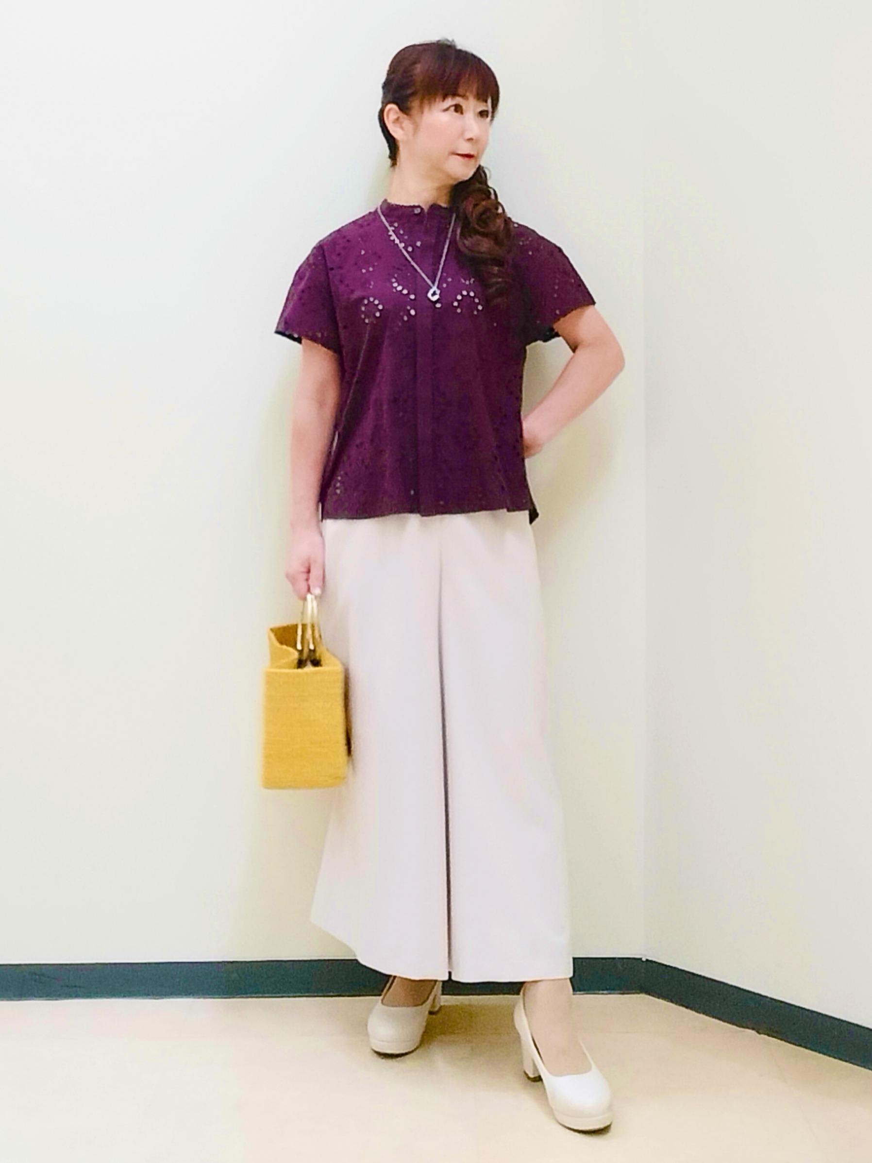 花さんの「Reflect｜【通勤◎】カットワーク刺繍レース シャツブラウス」を使ったコーディネート