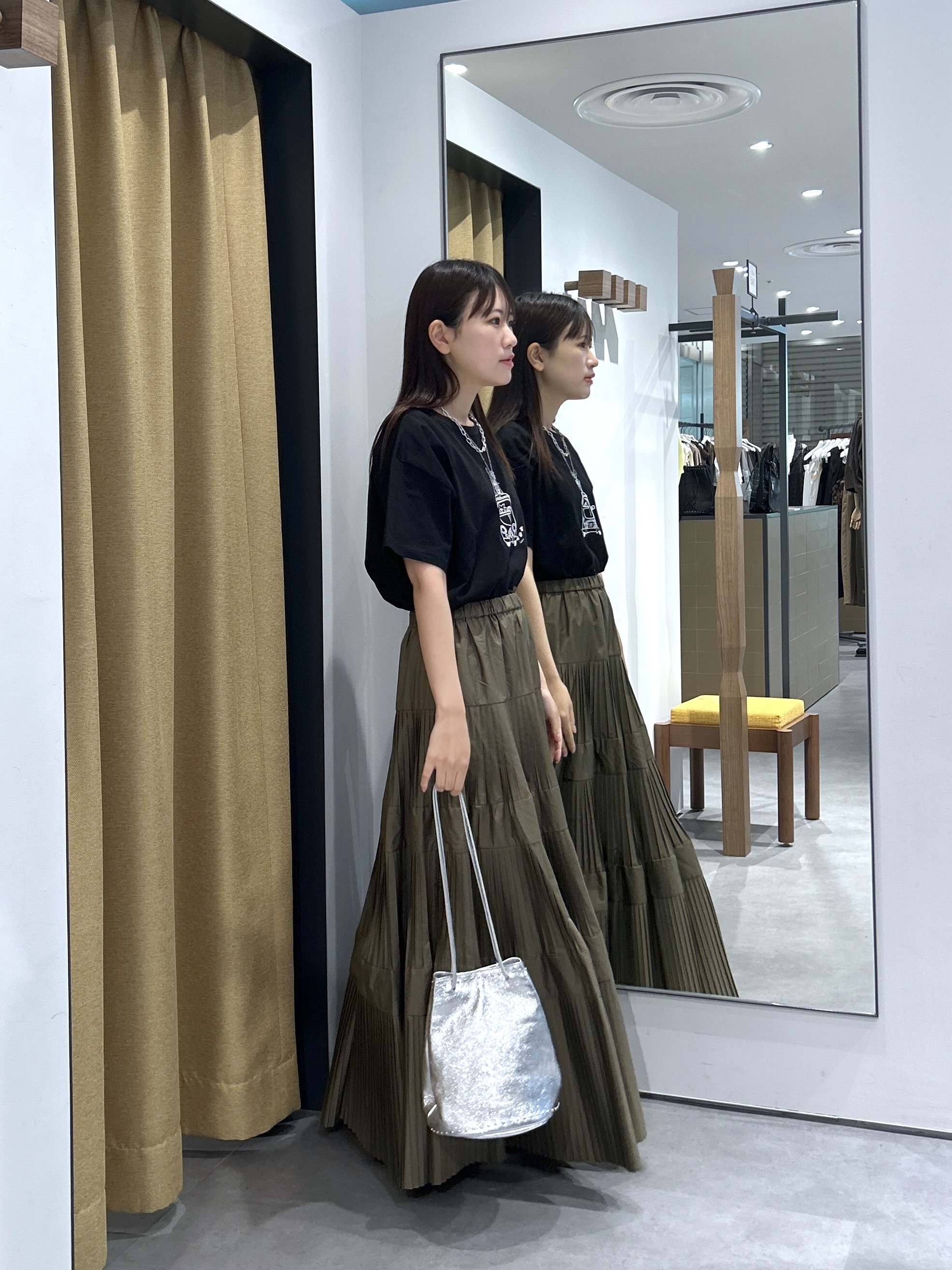 Renoさんの「INDIVI｜フレンチブルTシャツ」を使ったコーディネート