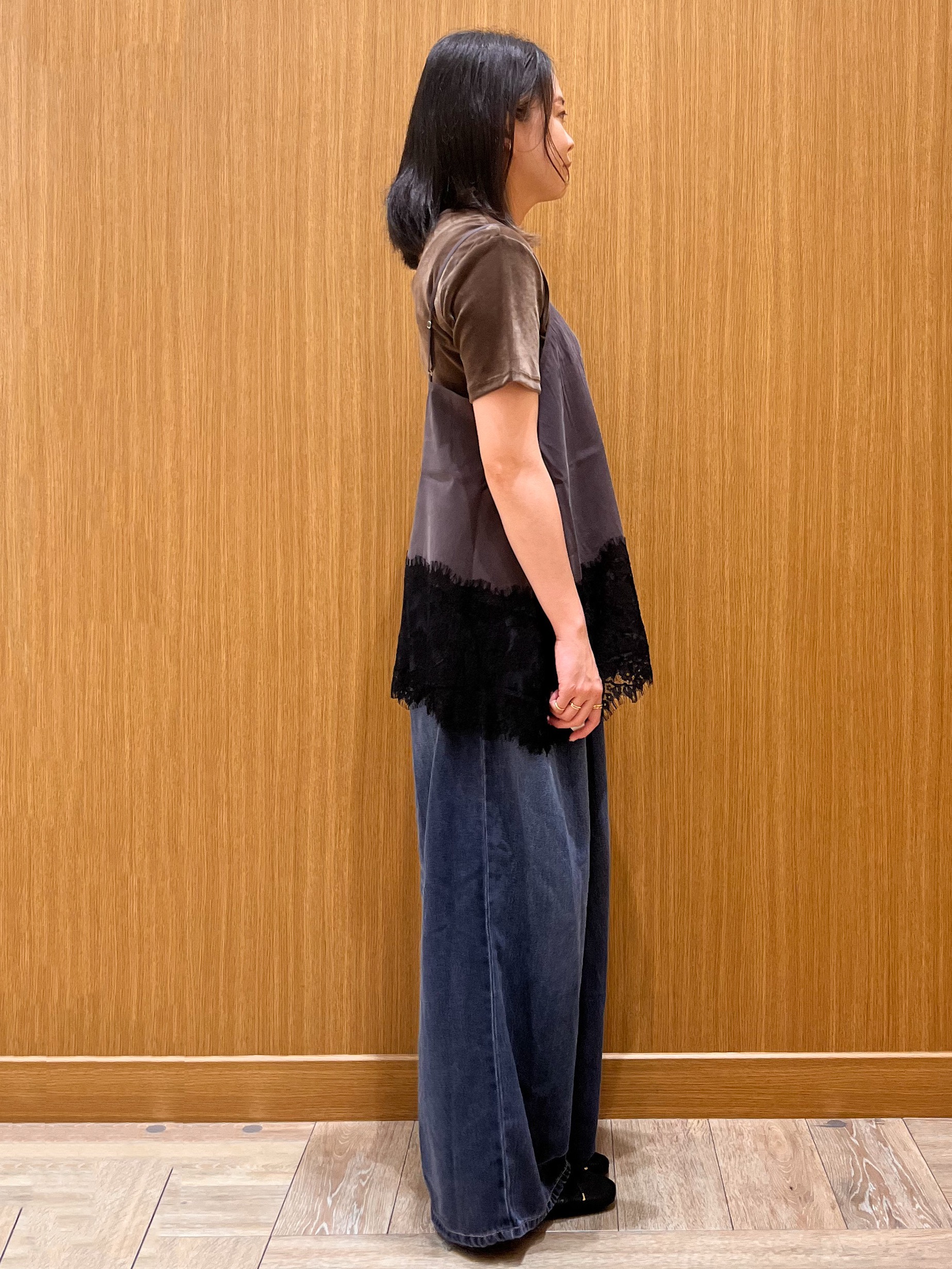 aさんの「OPAQUE.CLIP｜裾レース マットサテンキャミ【洗濯機OK】」を使ったコーディネート