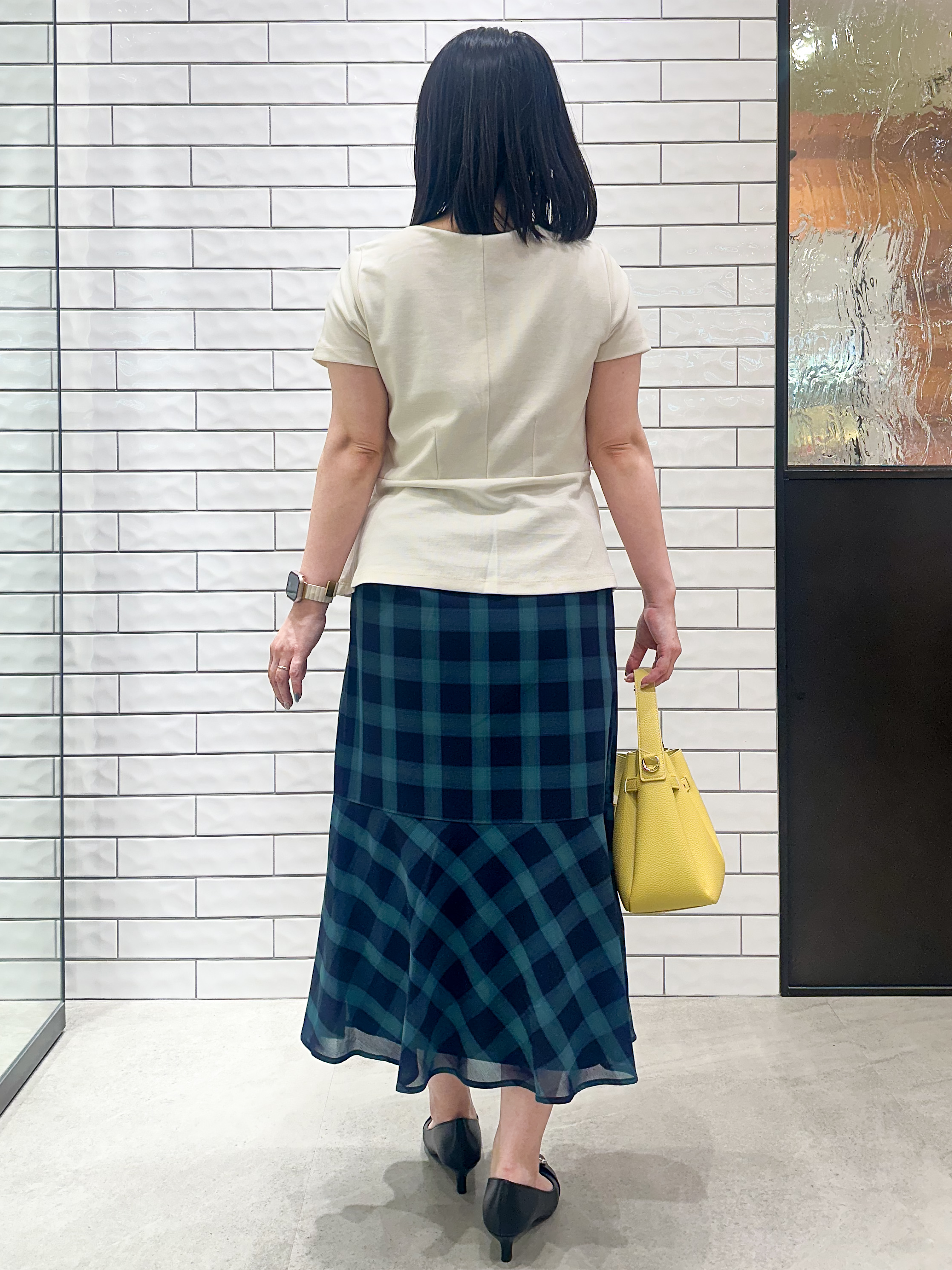 Minさんの「OPAQUE.CLIP｜【接触冷感／UVケア】スクエアネックリボントップス《洗濯機OK》」を使ったコーディネート
