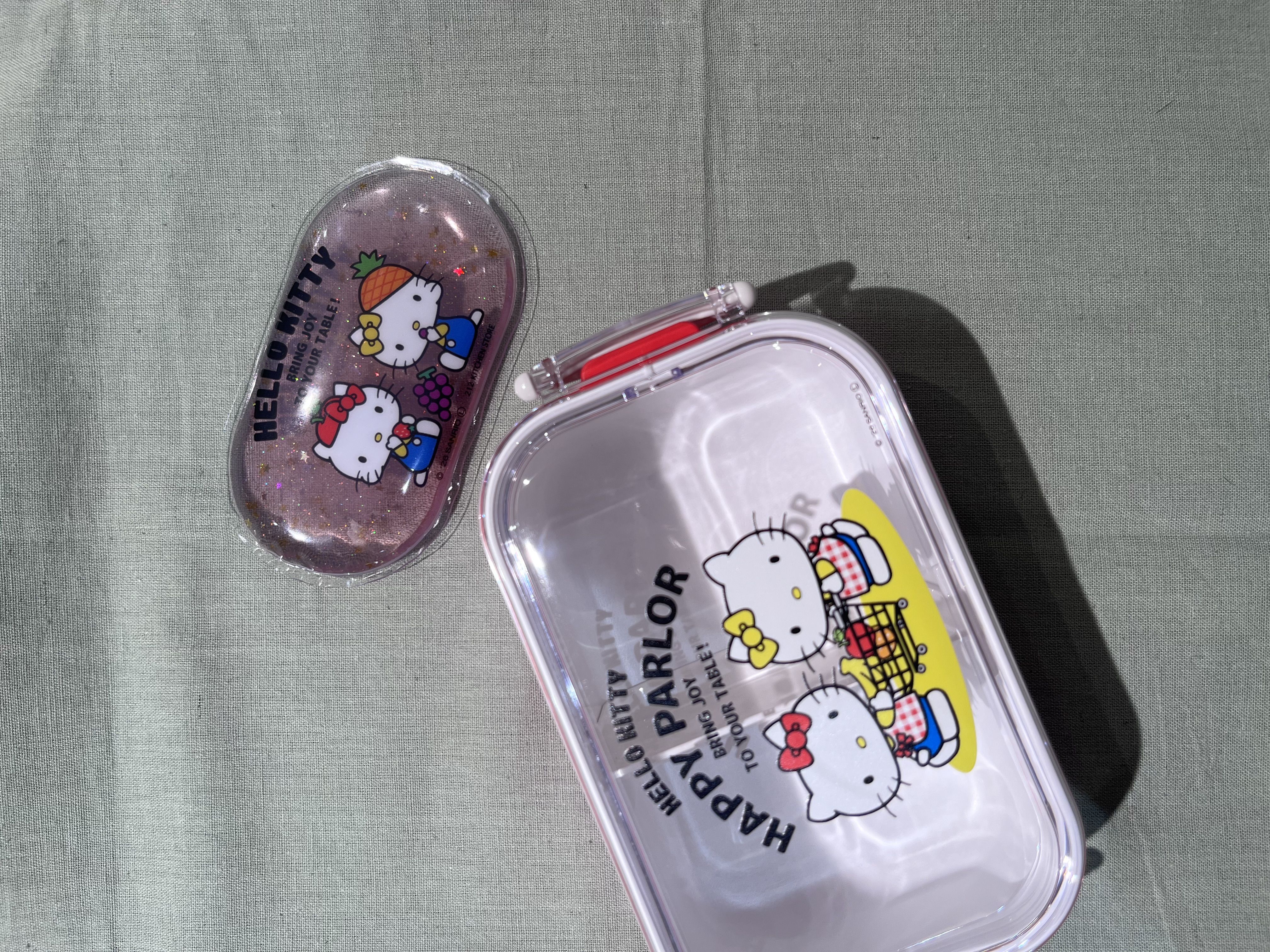 shino.さんの「212 KITCHEN STORE｜保冷剤 HELLO KITTY ＜Sanrio サンリオ＞」を使ったコーディネート