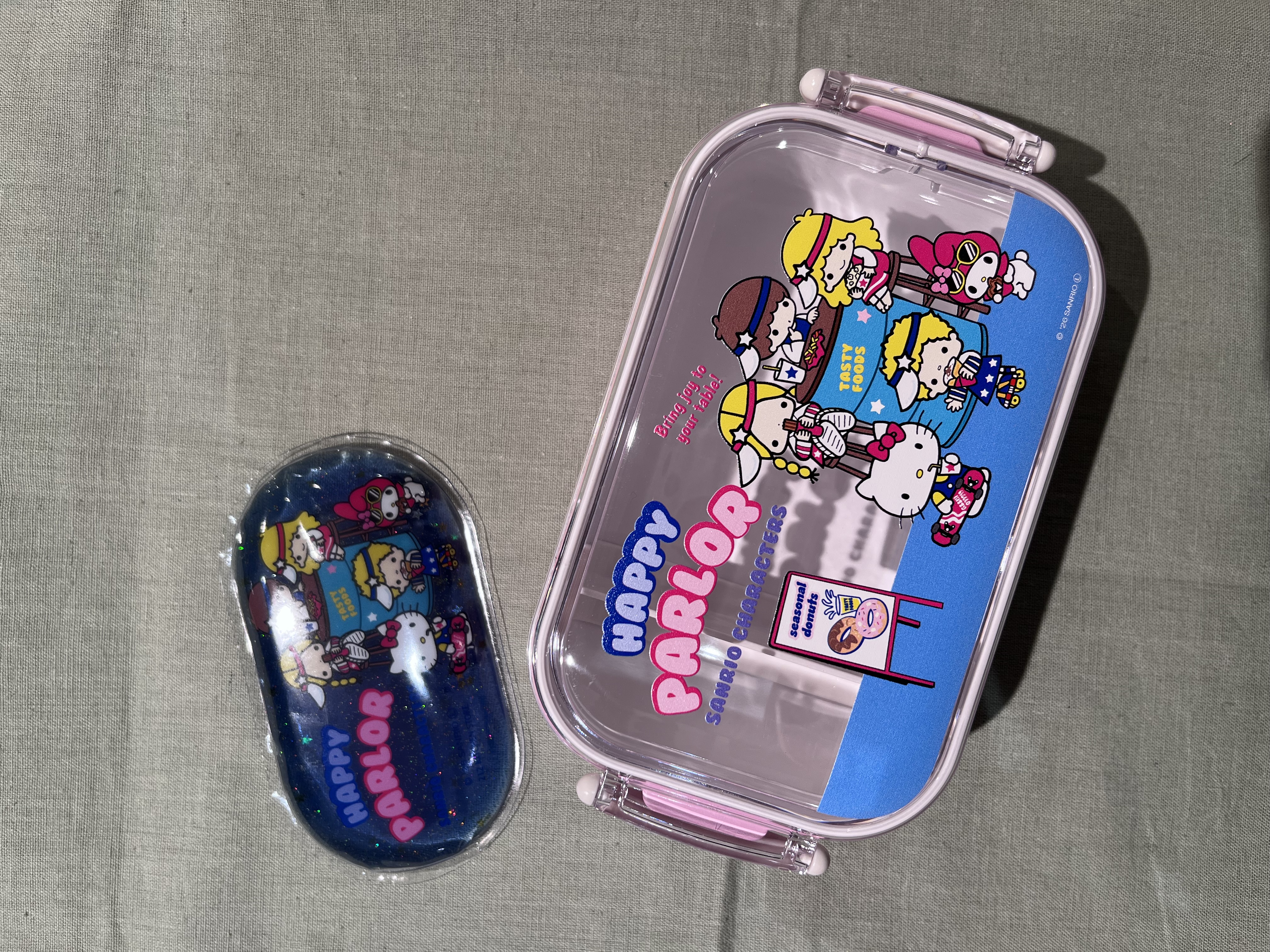 shino.さんの「212 KITCHEN STORE｜保冷剤 HELLO KITTY ＜Sanrio サンリオ＞」を使ったコーディネート