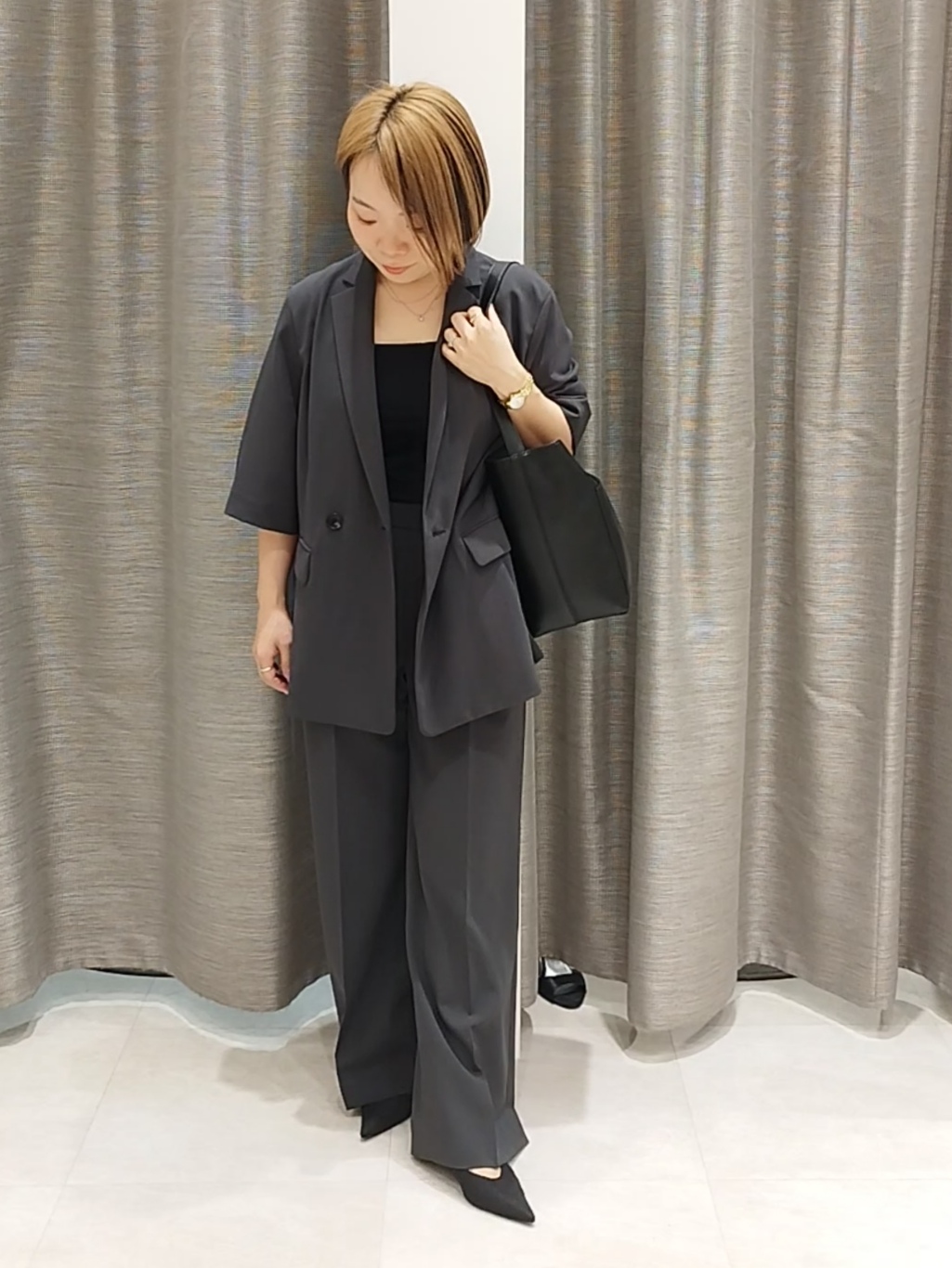 s u g iさんの「UNTITLED｜【セットアップ可/UVカット/通気性】エアリークール半袖ジャケット」を使ったコーディネート