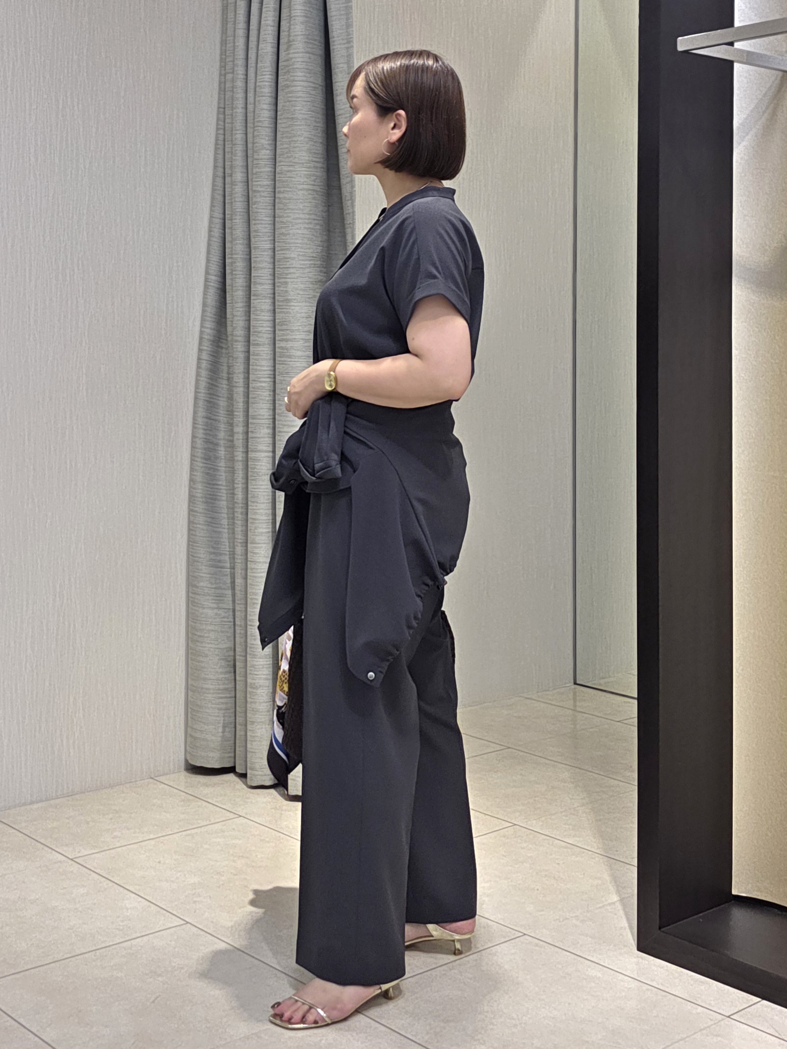 naokoさんの「UNTITLED｜【セットアップ可/UVカット/接触冷感】エアリークールドロストシャツ」を使ったコーディネート