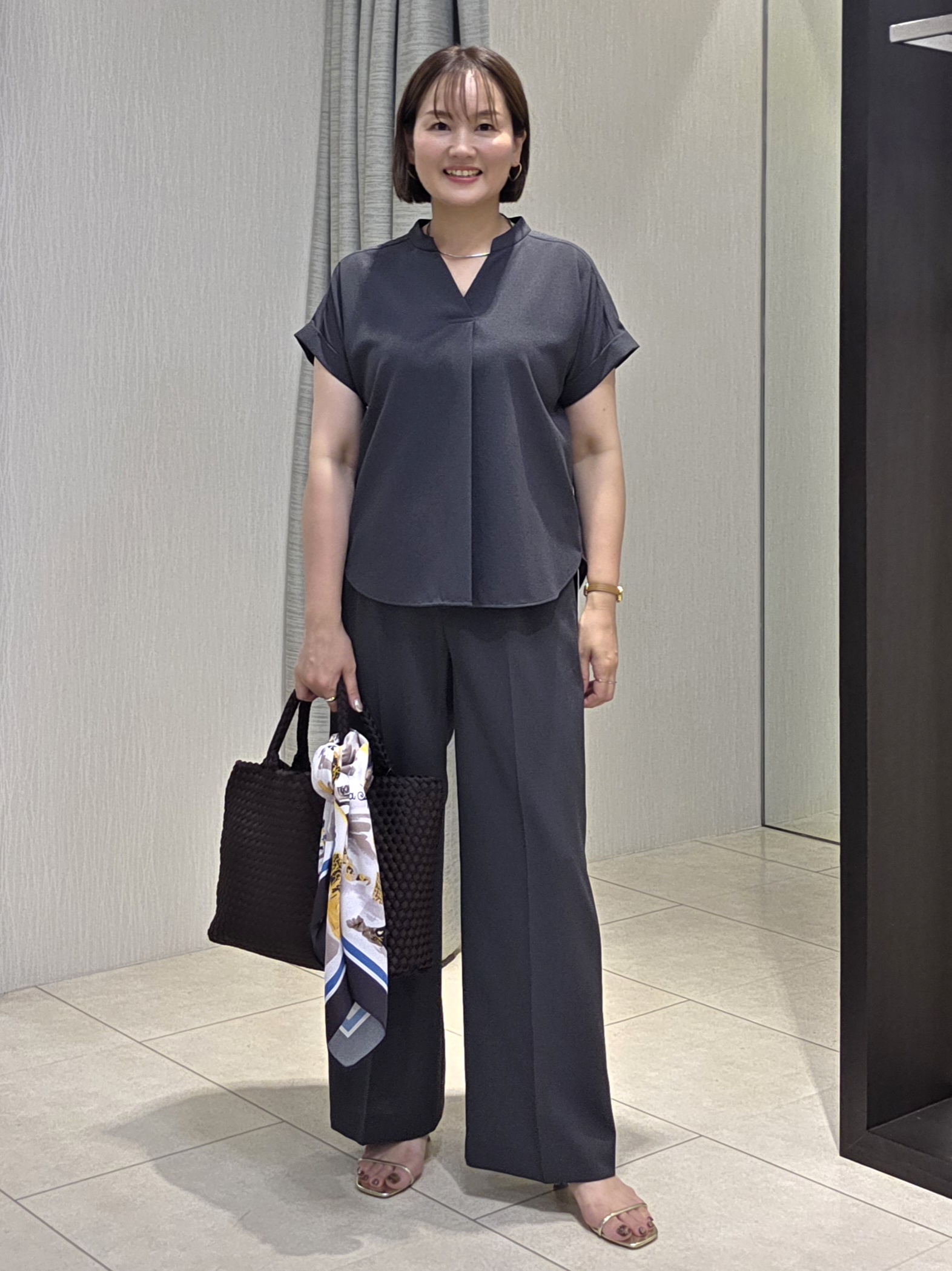 naokoさんの「UNTITLED｜【セットアップ可/UVカット/接触冷感】エアリークールドロストシャツ」を使ったコーディネート