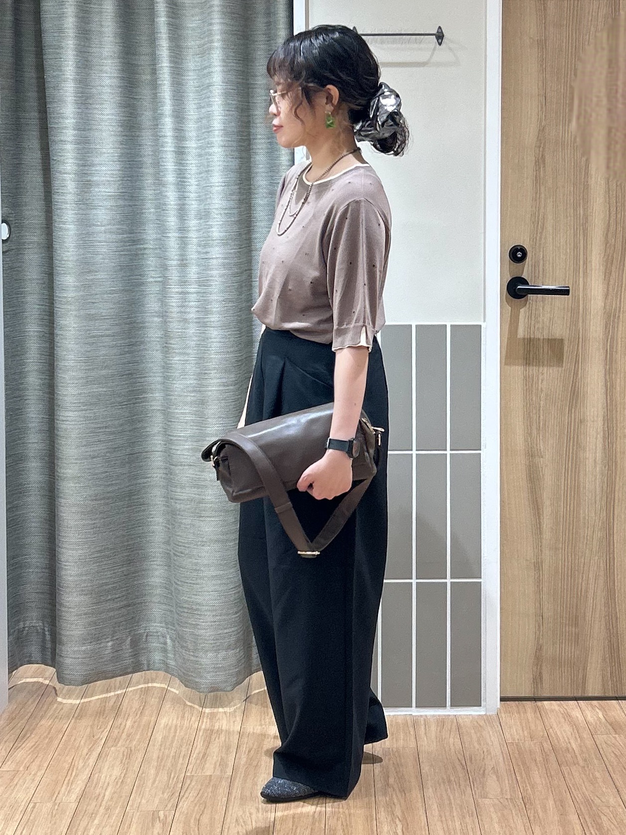 よっしーさんの「grove｜【1枚で着映え】ドット刺しゅうニットプルオーバー」を使ったコーディネート