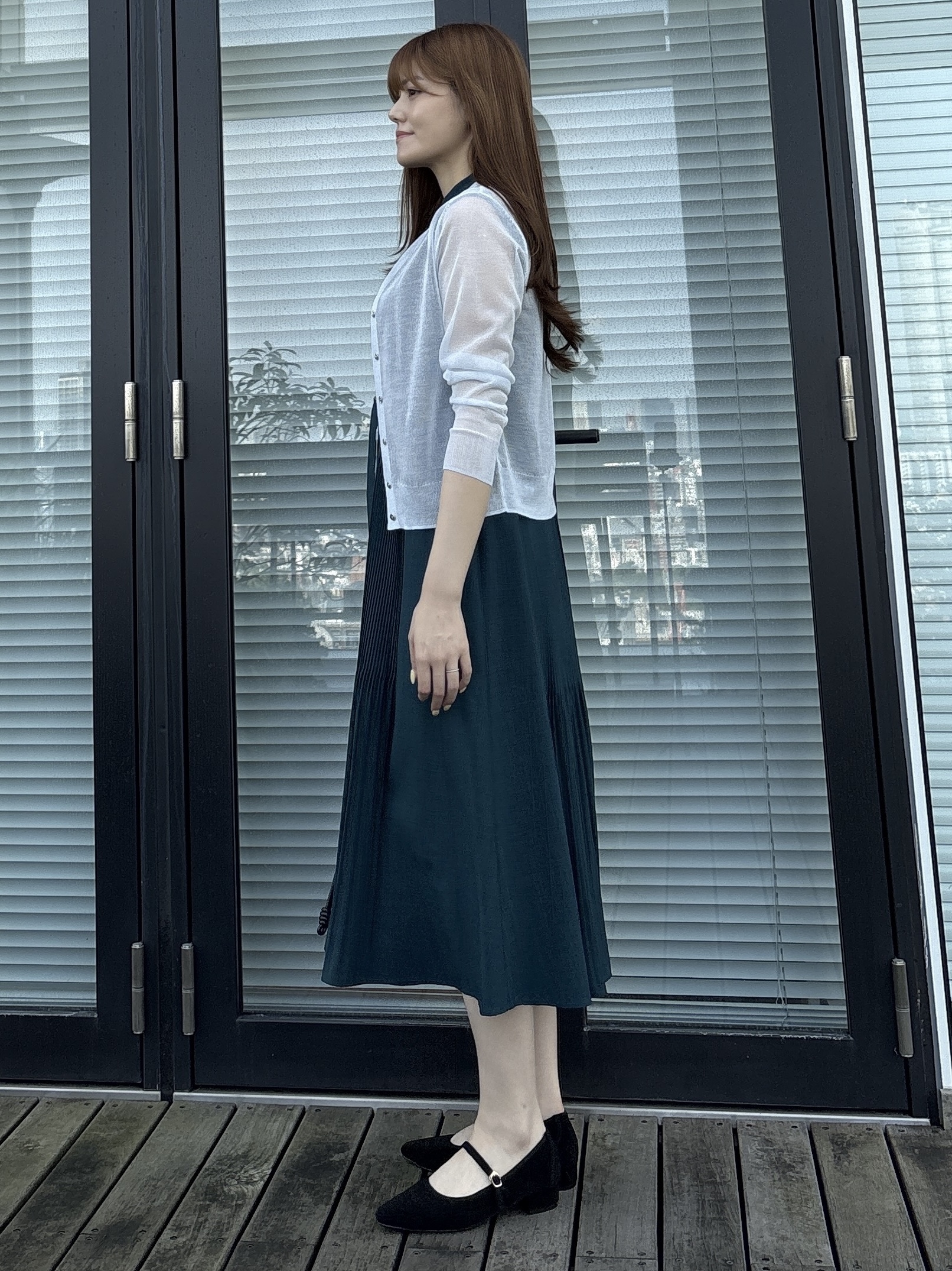 sayaさんの「grove｜高評価！【洗える/名品】大人の透け感、シアーカーディガン」を使ったコーディネート