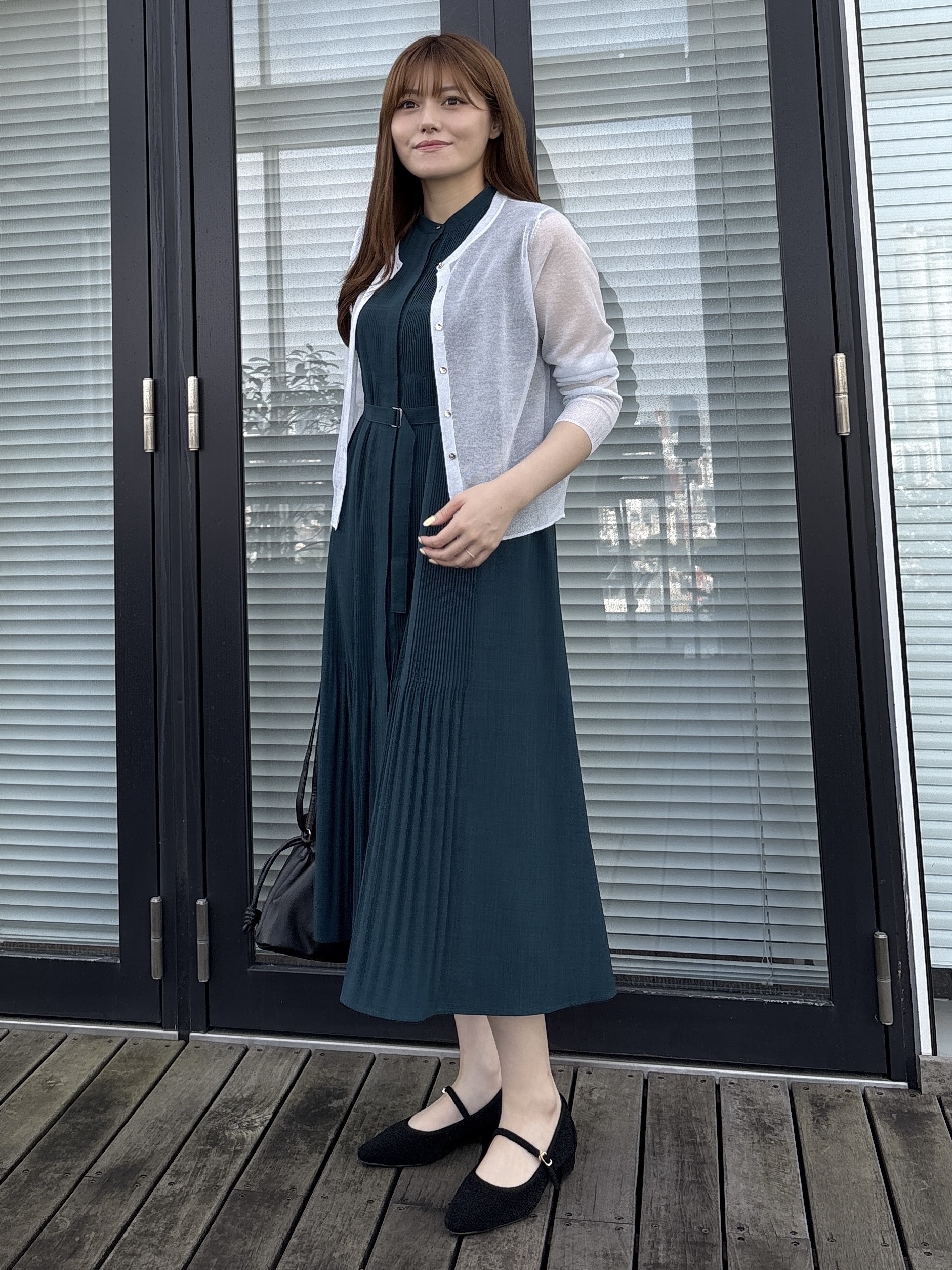 sayaさんの「grove｜高評価！【洗える/名品】大人の透け感、シアーカーディガン」を使ったコーディネート