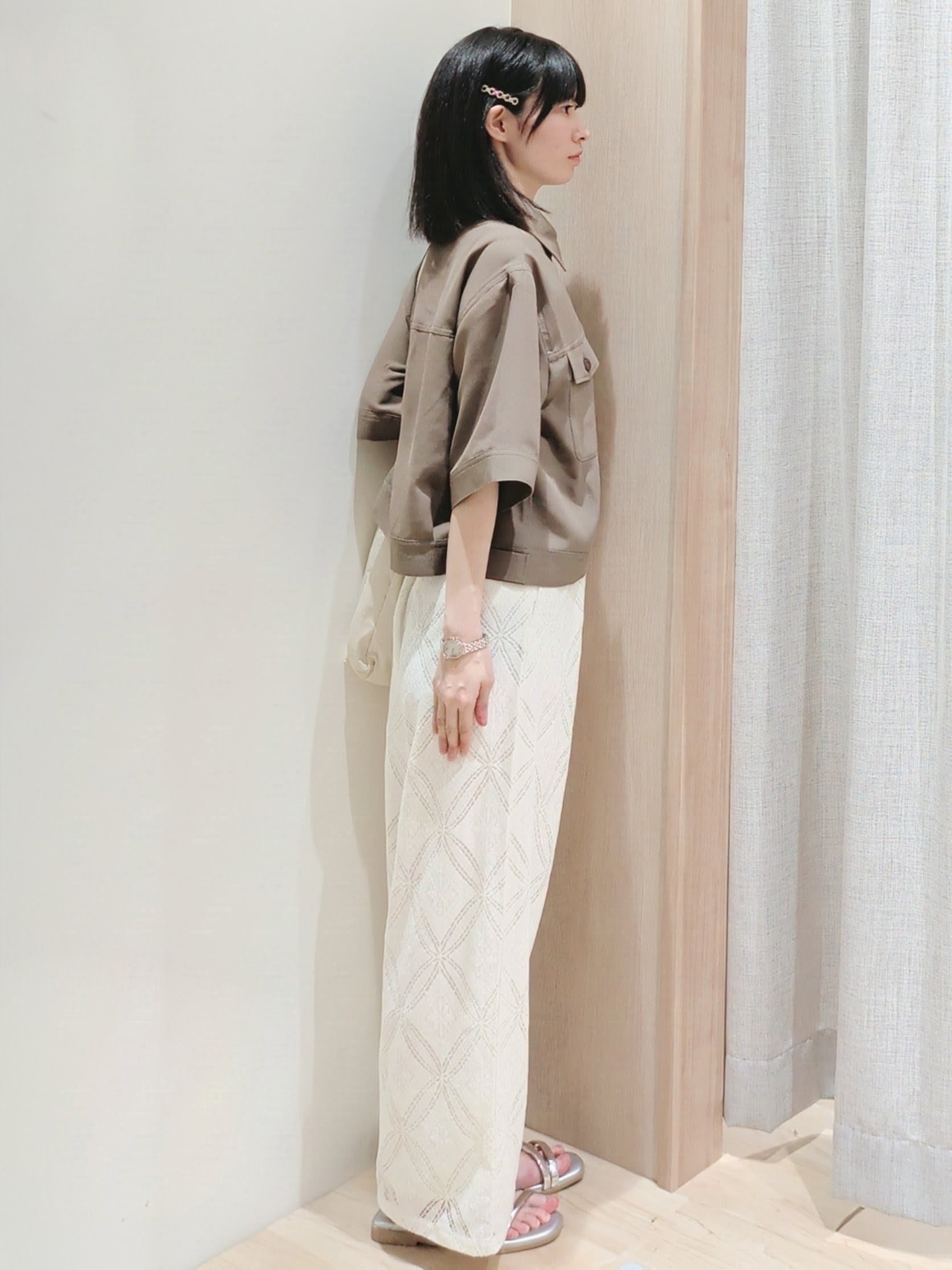 Yuiさんの「grove｜【吸水速乾・通気性・洗える】衿付きハーフジャケット」を使ったコーディネート