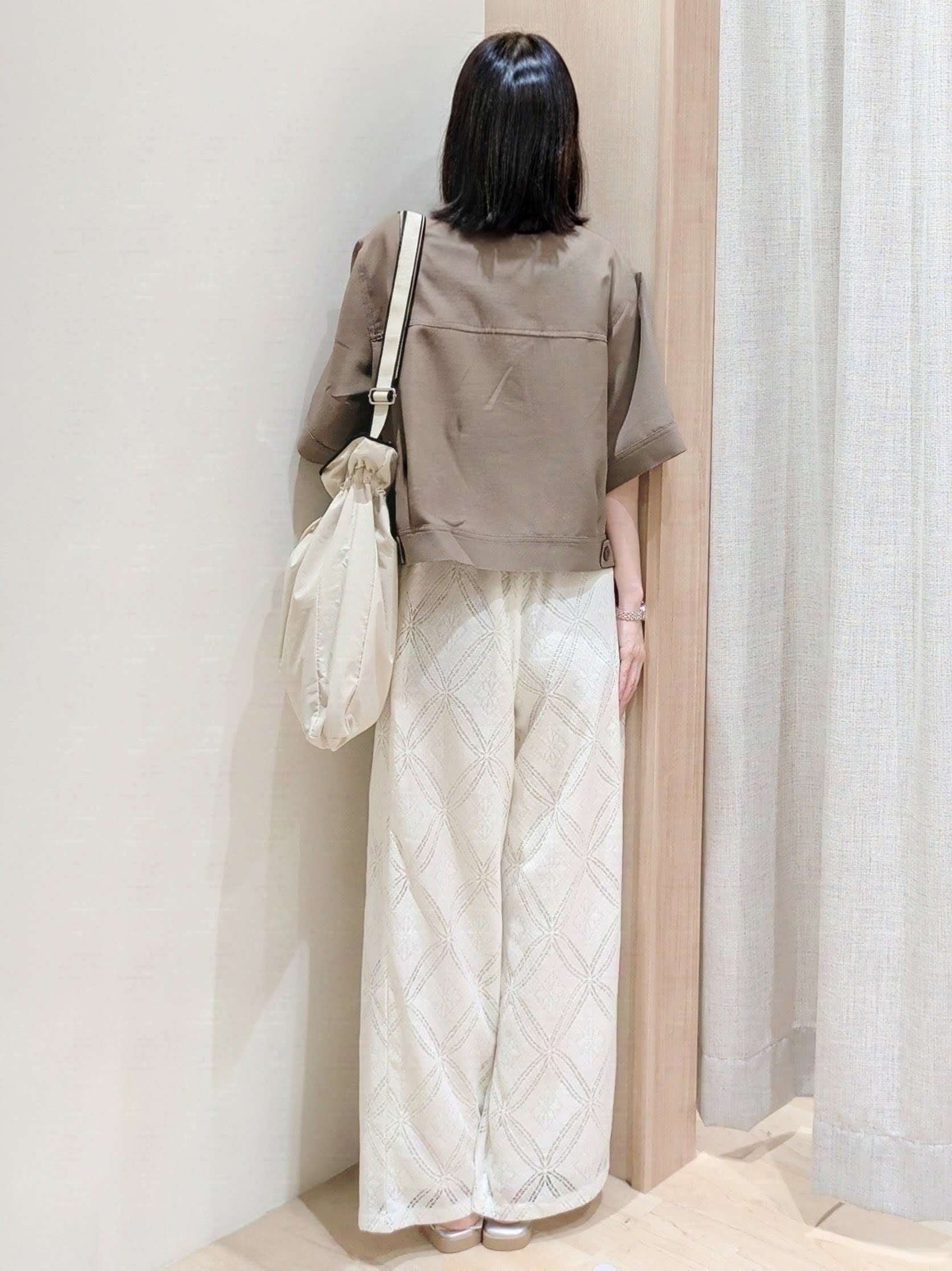 Yuiさんの「grove｜【吸水速乾・通気性・洗える】衿付きハーフジャケット」を使ったコーディネート