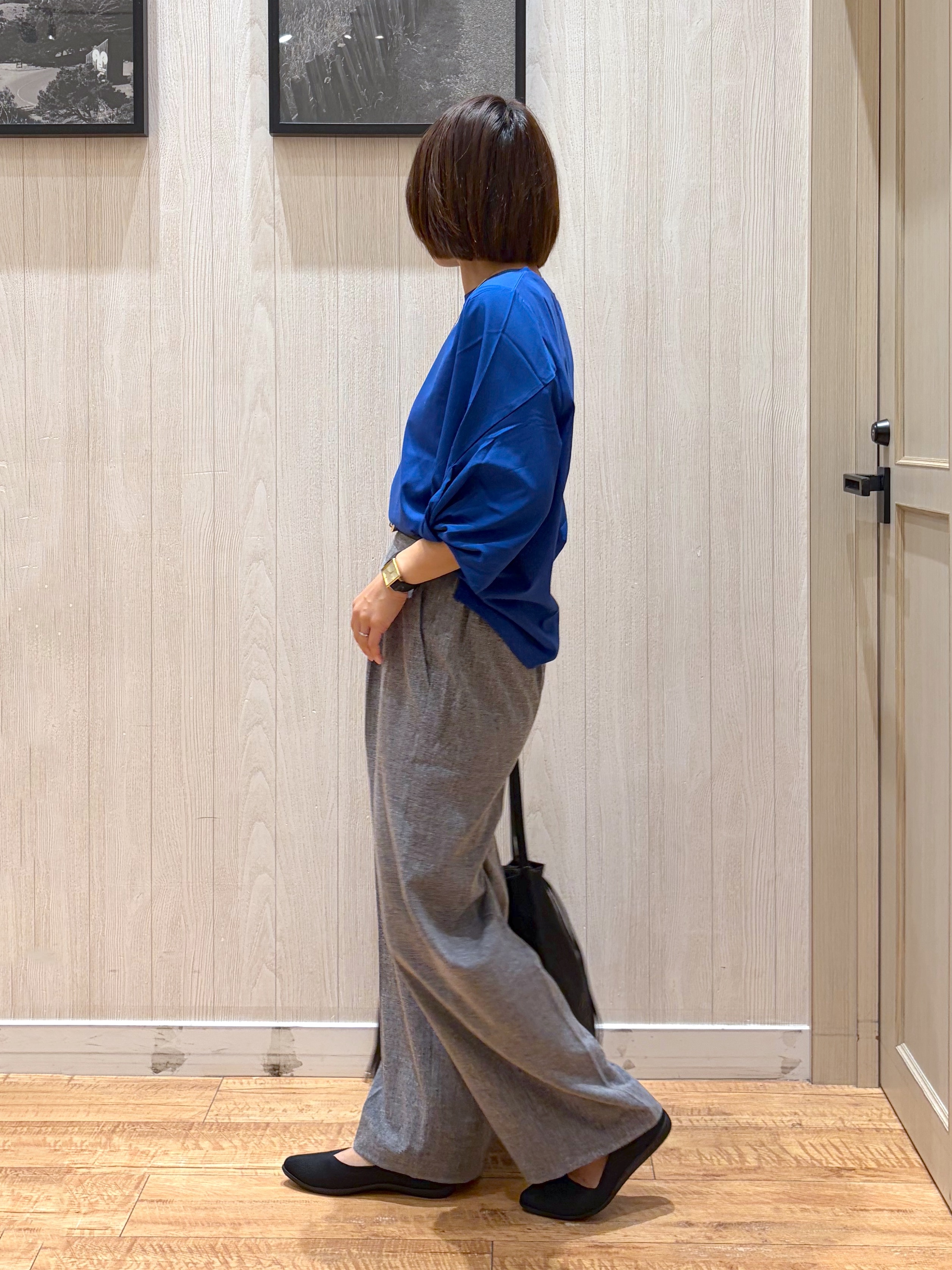 shirayuuuさんの「SHOO･LA･RUE｜Tシャツ以上ブラウス未満 ツイストスリーブの上品トップス」を使ったコーディネート