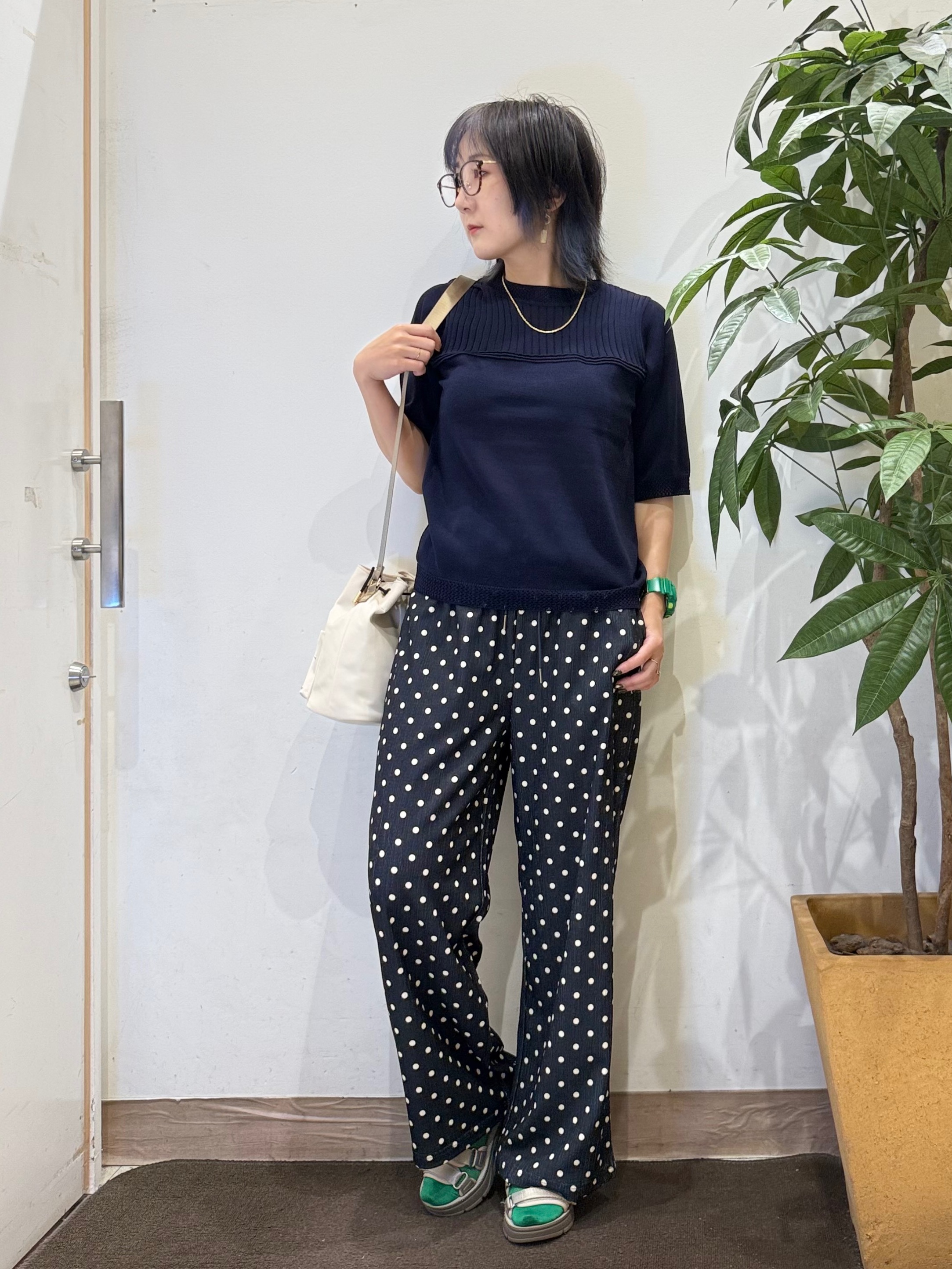 misakiさんの「SHOO･LA･RUE｜【S-LL/二の腕カバー】品よく決まる 5分袖デザインニット」を使ったコーディネート