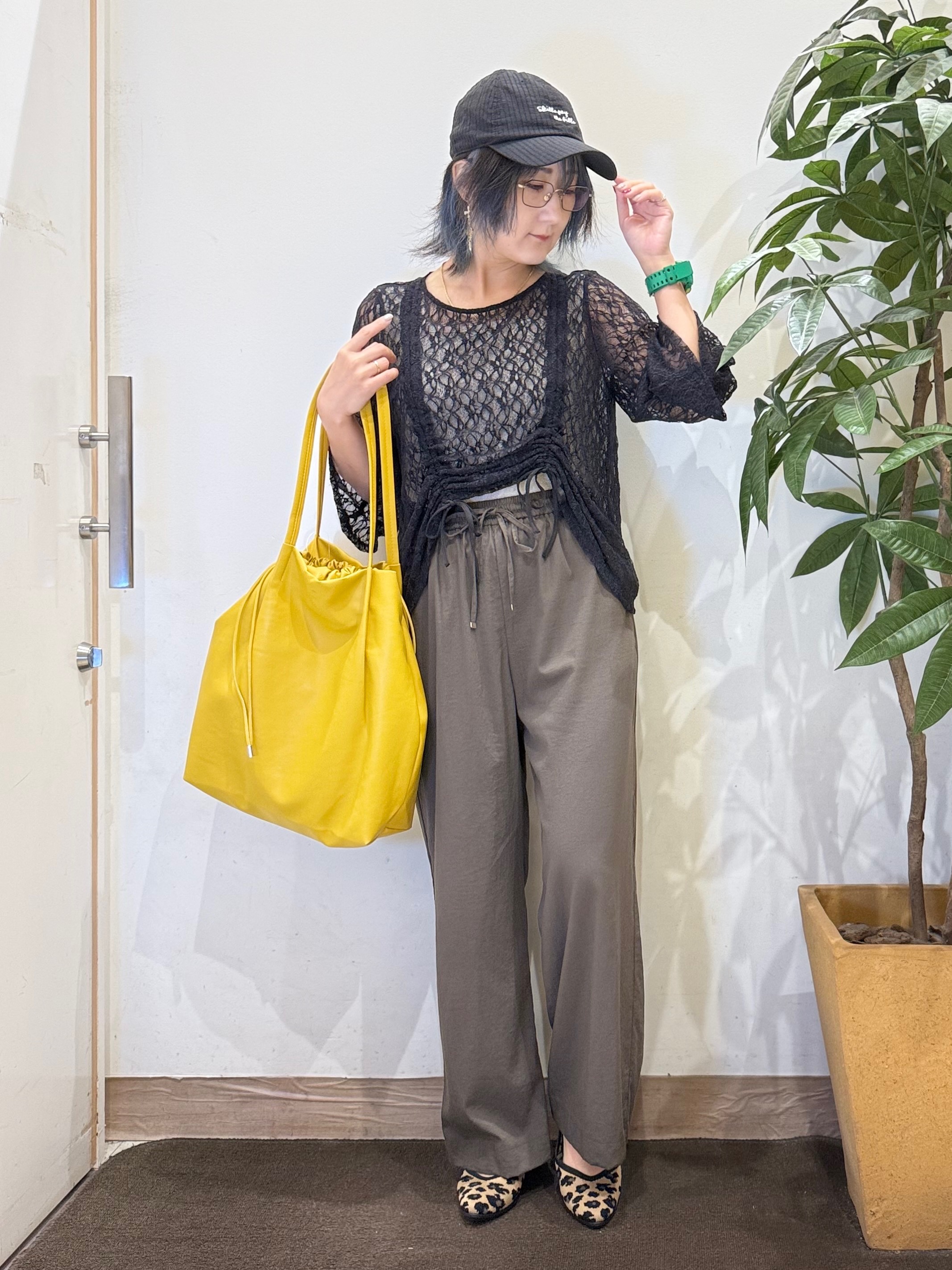 misakiさんの「SHOO･LA･RUE｜レースで華やかに映える 旬な透け感の レースシャーリングトップス」を使ったコーディネート