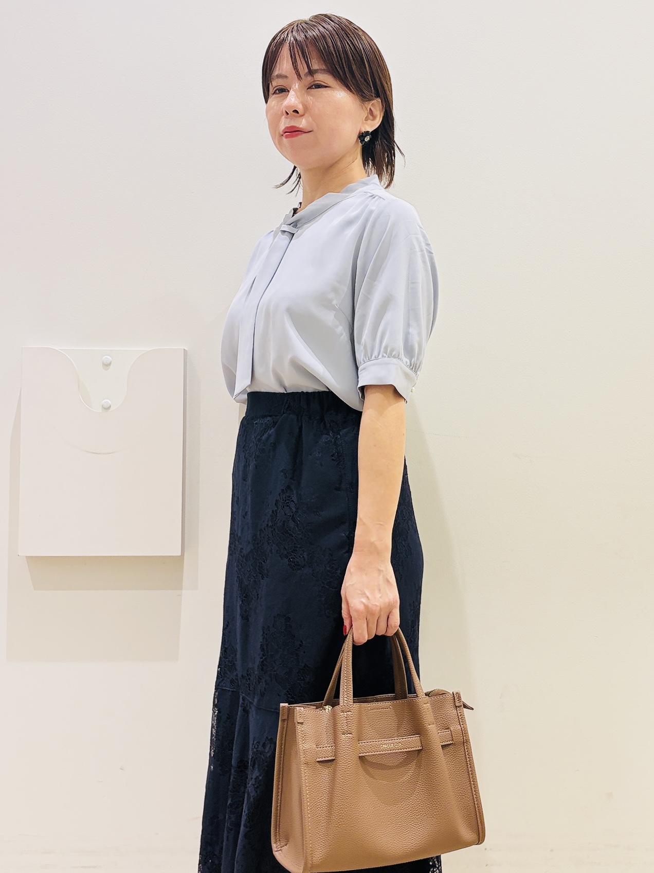 YUKOさんの「index｜ジョーゼットボウタイブラウス【洗濯機OK】」を使ったコーディネート