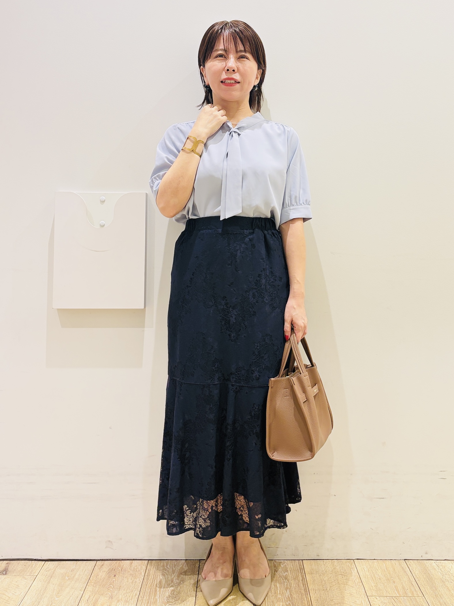 YUKOさんの「index｜ジョーゼットボウタイブラウス【洗濯機OK】」を使ったコーディネート