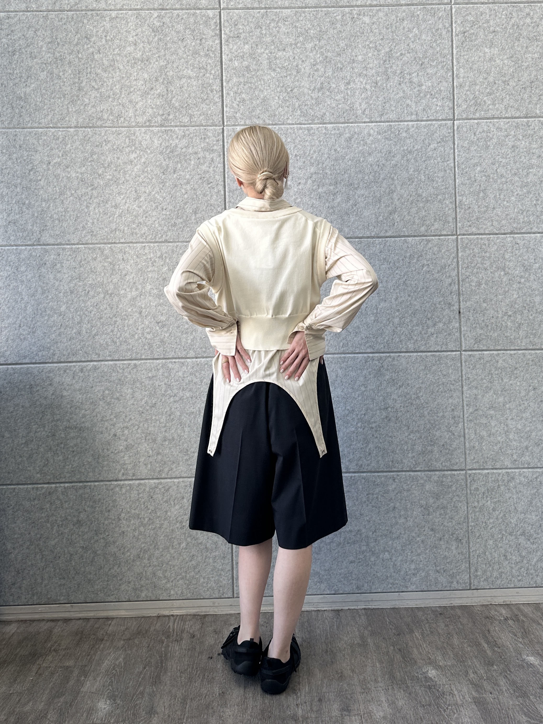 Buyer sakkoさんの「CODE A｜design short vest」を使ったコーディネート
