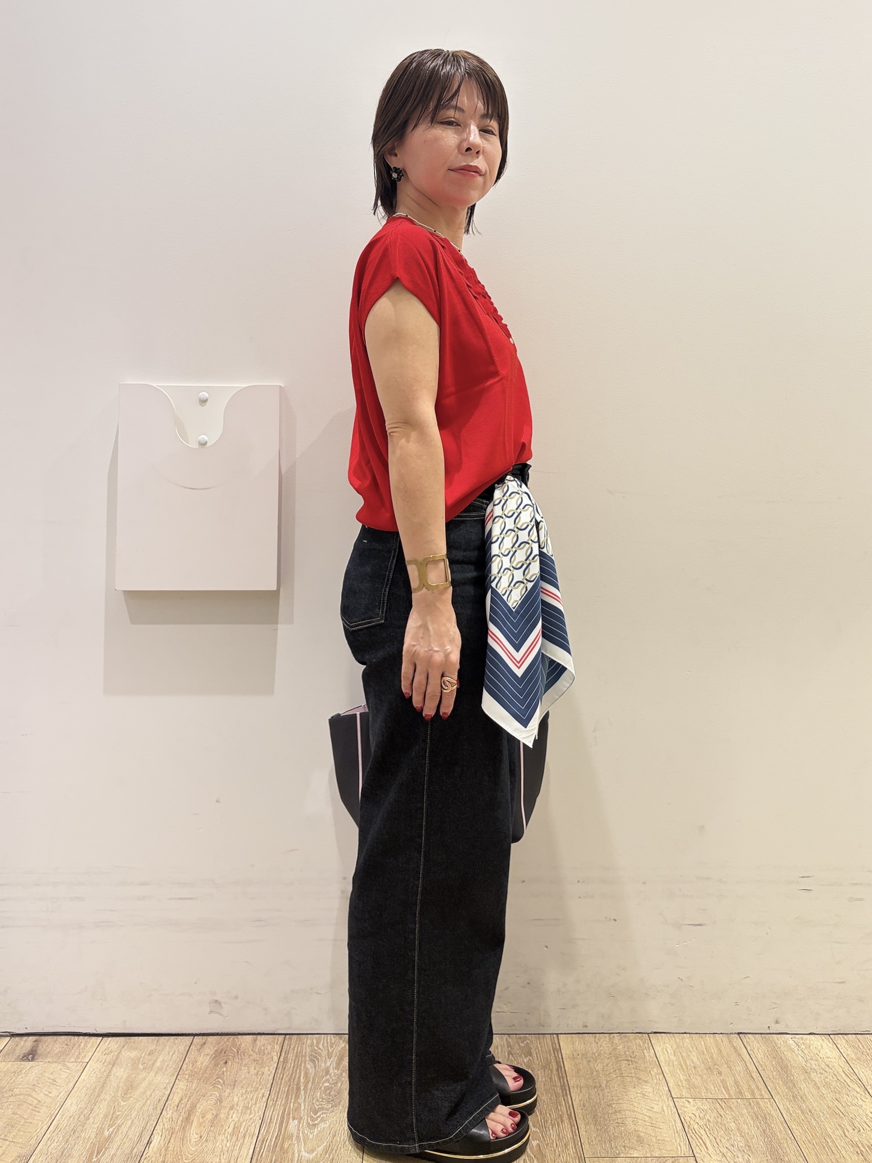 YUKOさんの「index｜【接触冷感／UV】フリルフレンチスリーブニット《洗濯機OK》」を使ったコーディネート