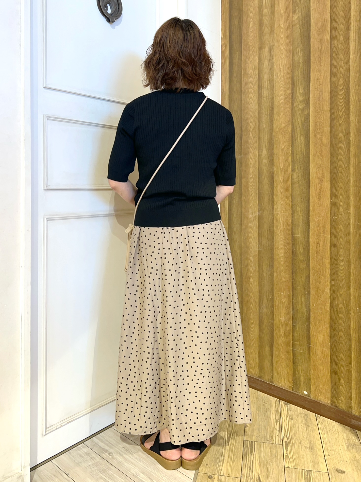 yuriyuriさんの「SHOO･LA･RUE｜【S-LL】抜け感ある着こなしに ヘンリーネック リブニット」を使ったコーディネート