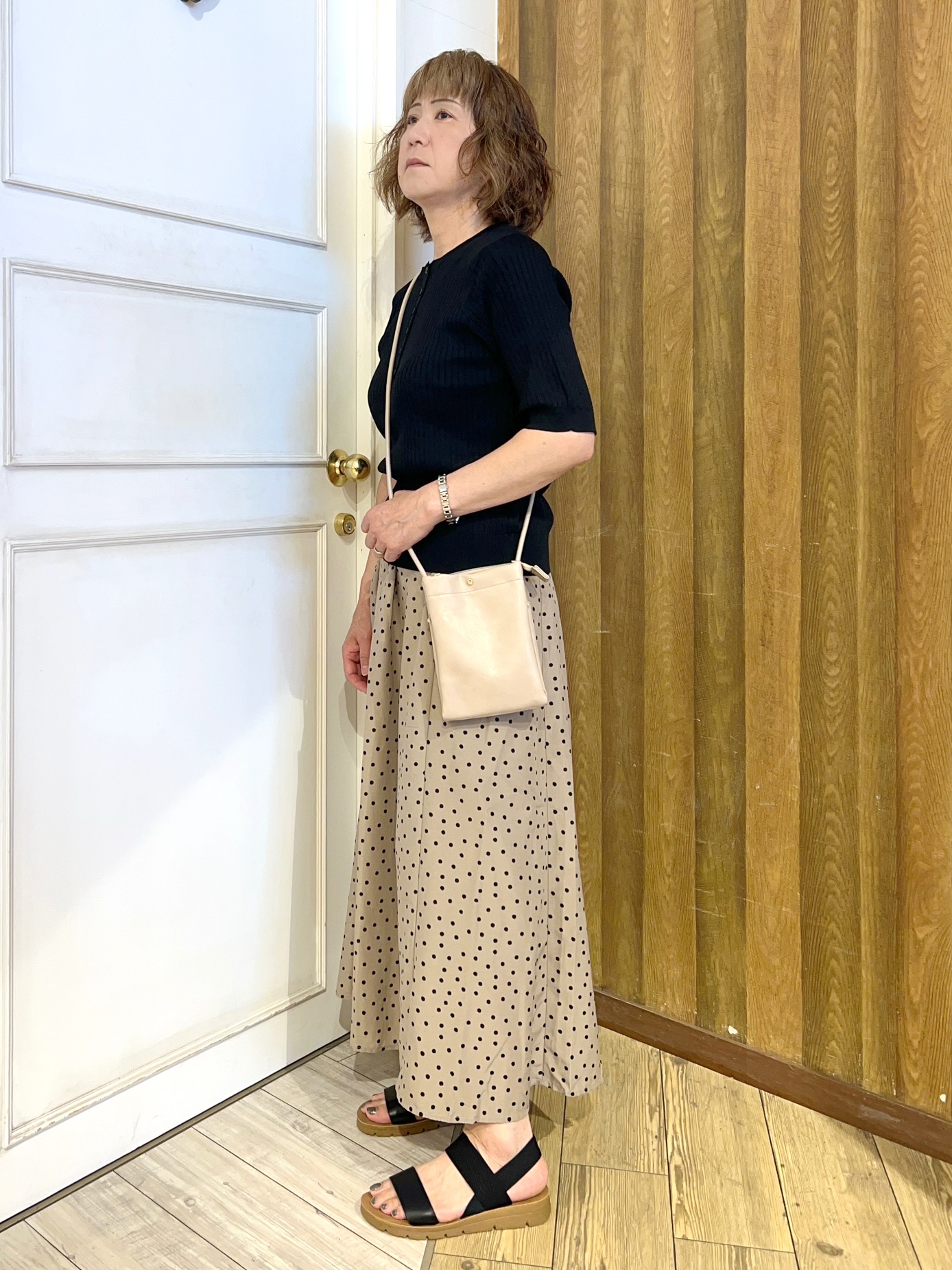 yuriyuriさんの「SHOO･LA･RUE｜【S-LL】抜け感ある着こなしに ヘンリーネック リブニット」を使ったコーディネート