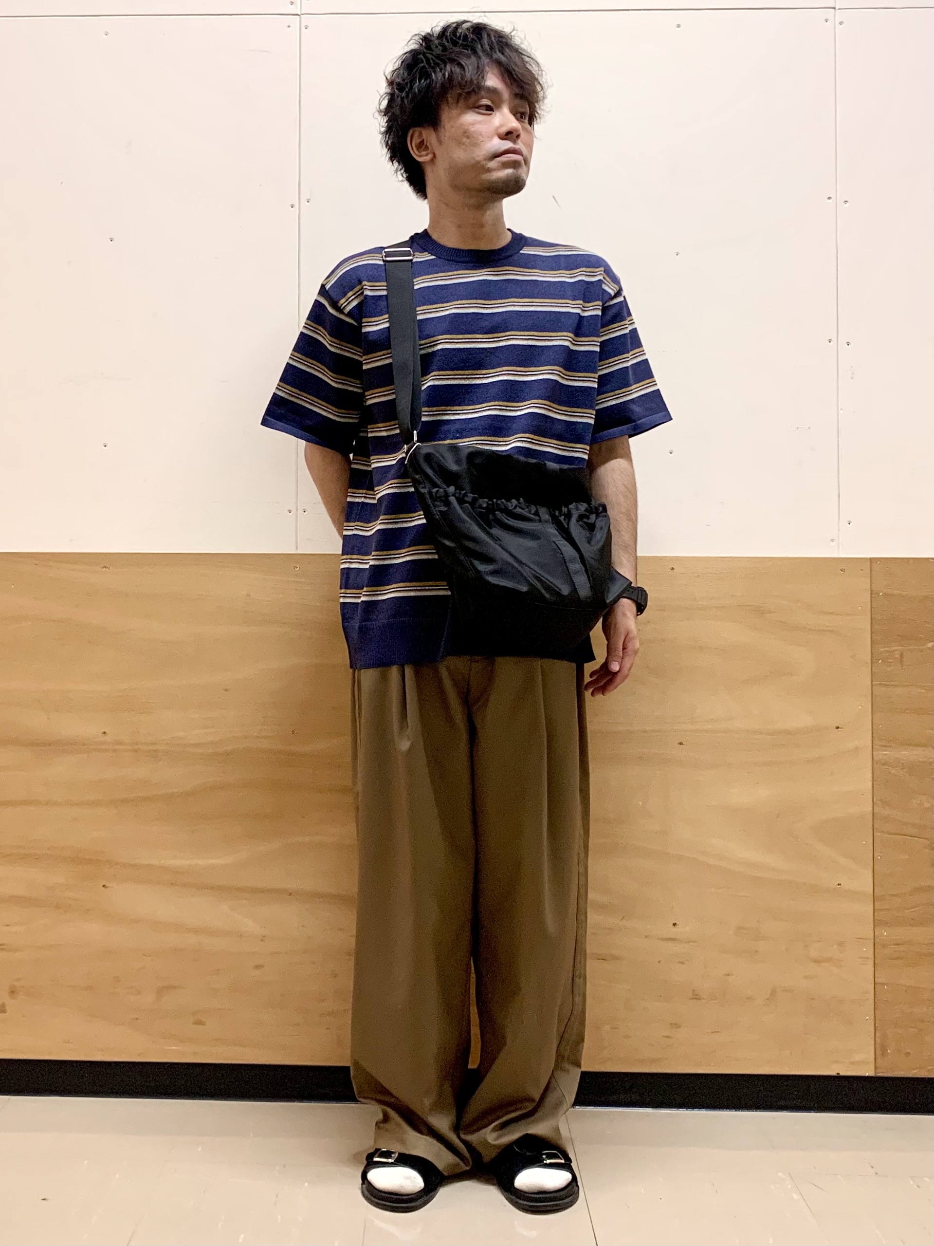 MATUさんの「THE SHOP TK｜【抗菌防臭／UVカット／洗濯機OK】和紙混 半袖ニット」を使ったコーディネート