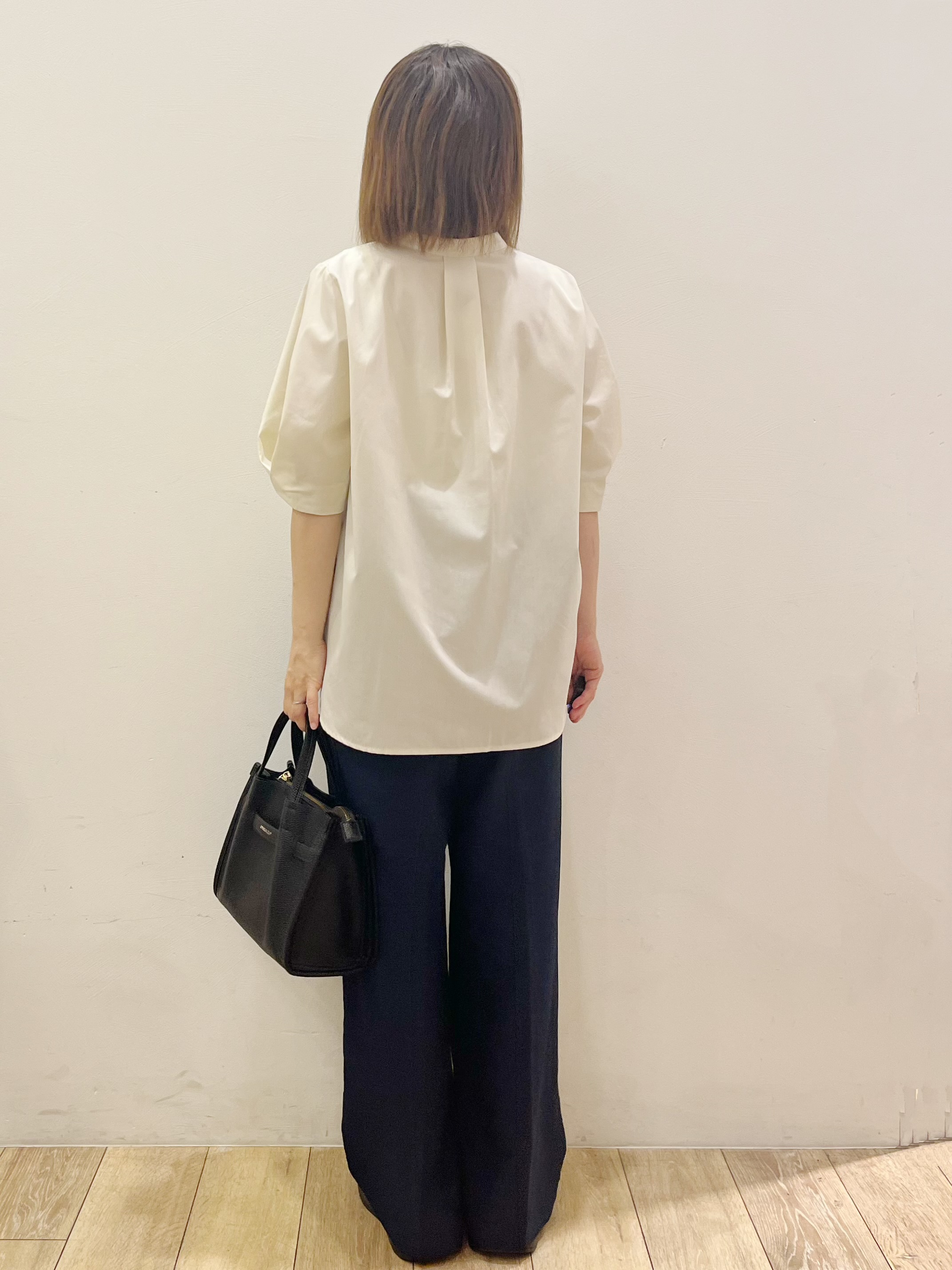 kcさんの「OPAQUE.CLIP｜タックスリーブ スキッパーブラウス【洗濯機OK】」を使ったコーディネート