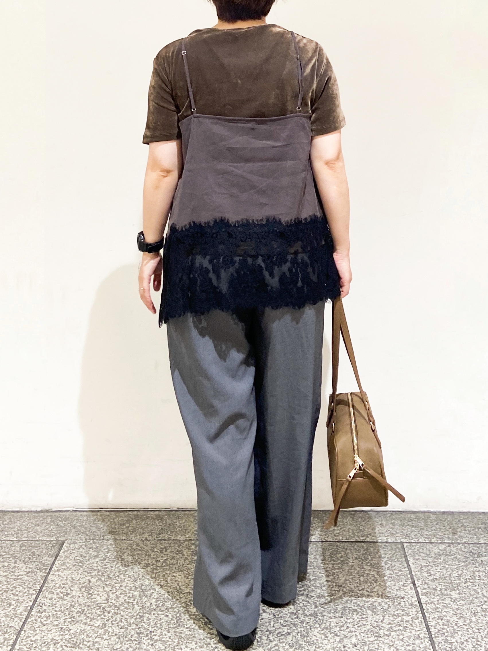 MIHOさんの「OPAQUE.CLIP｜裾レース マットサテンキャミ【洗濯機OK】」を使ったコーディネート
