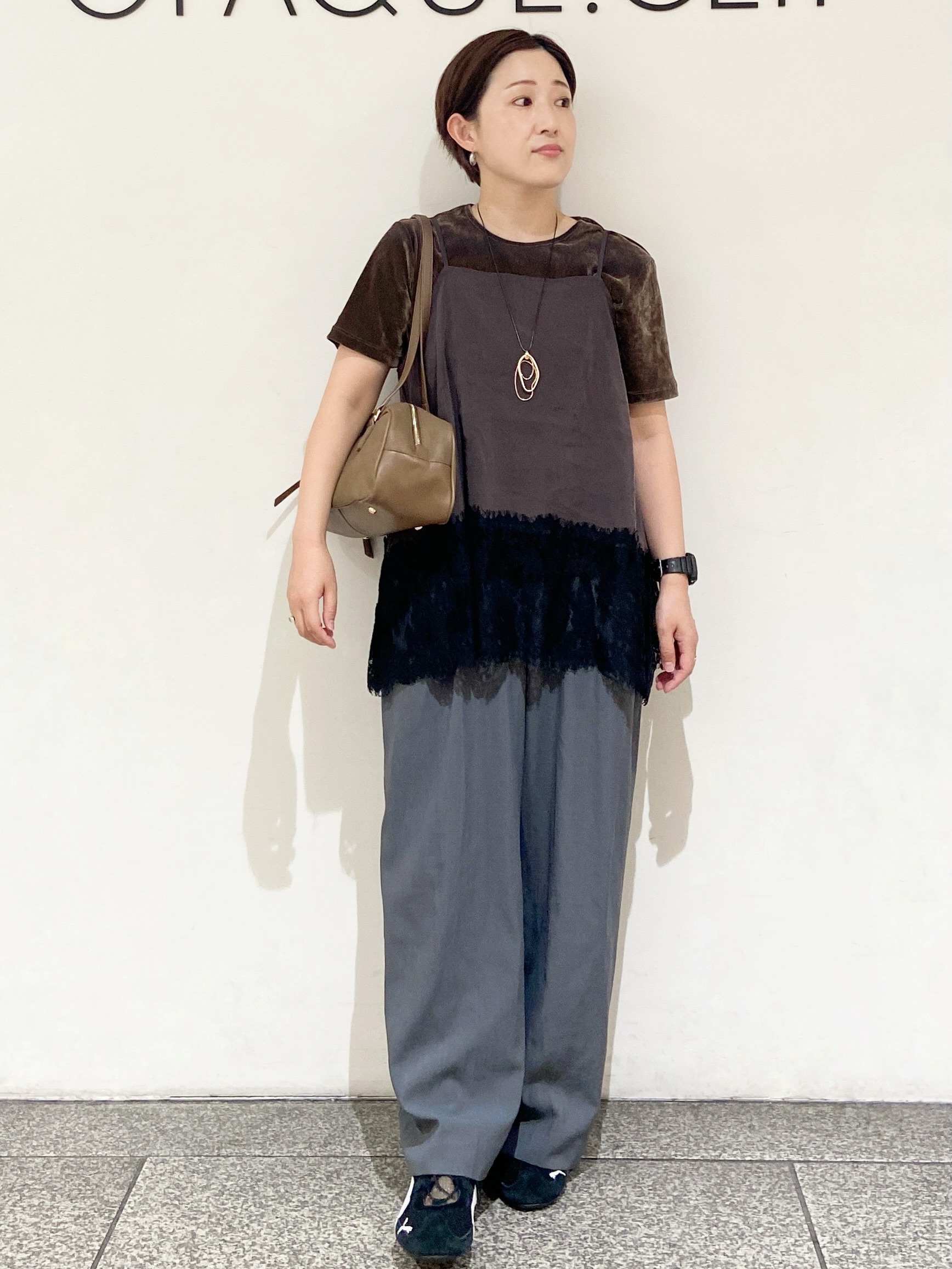 MIHOさんの「OPAQUE.CLIP｜裾レース マットサテンキャミ【洗濯機OK】」を使ったコーディネート