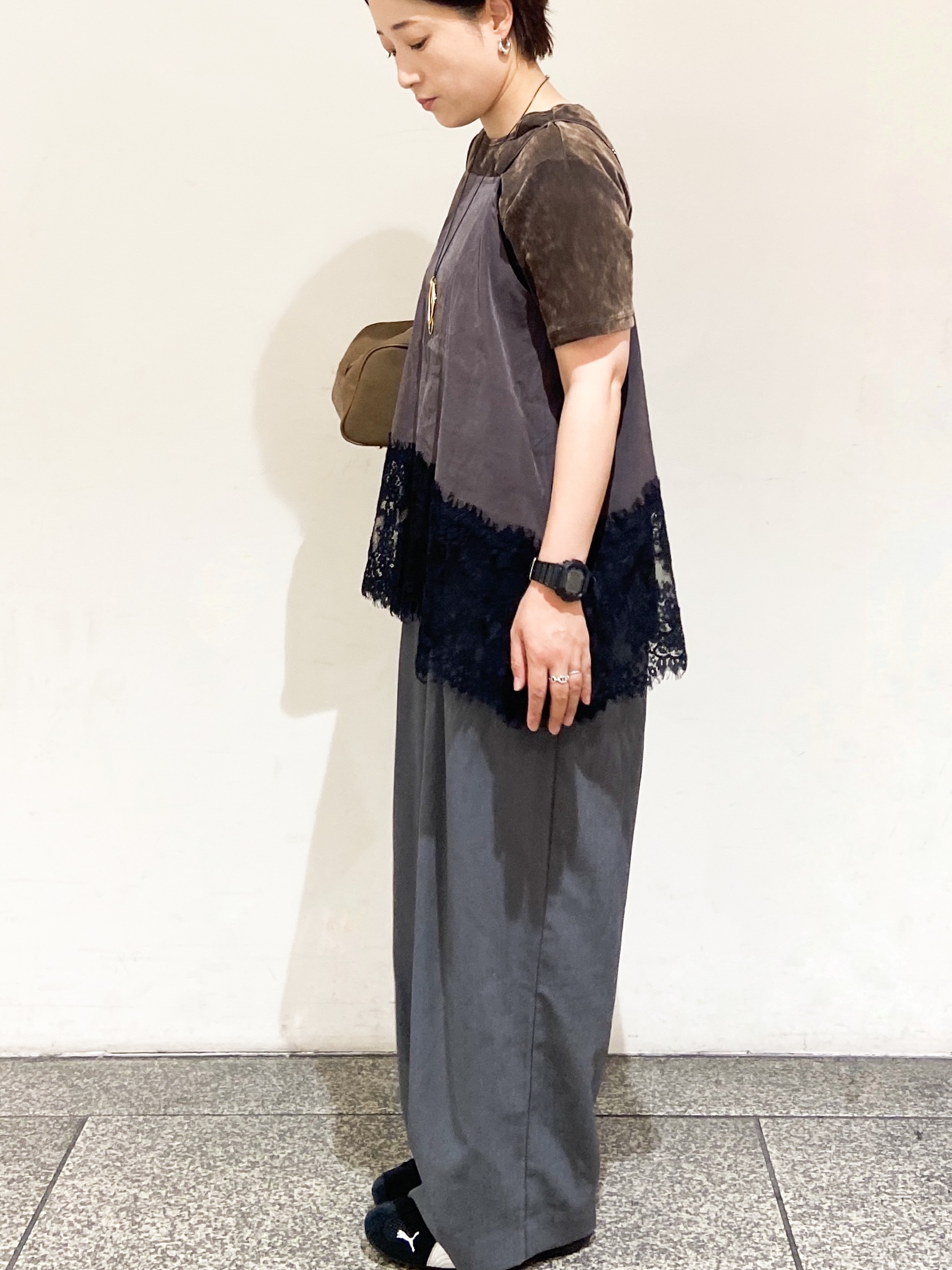 MIHOさんの「OPAQUE.CLIP｜裾レース マットサテンキャミ【洗濯機OK】」を使ったコーディネート