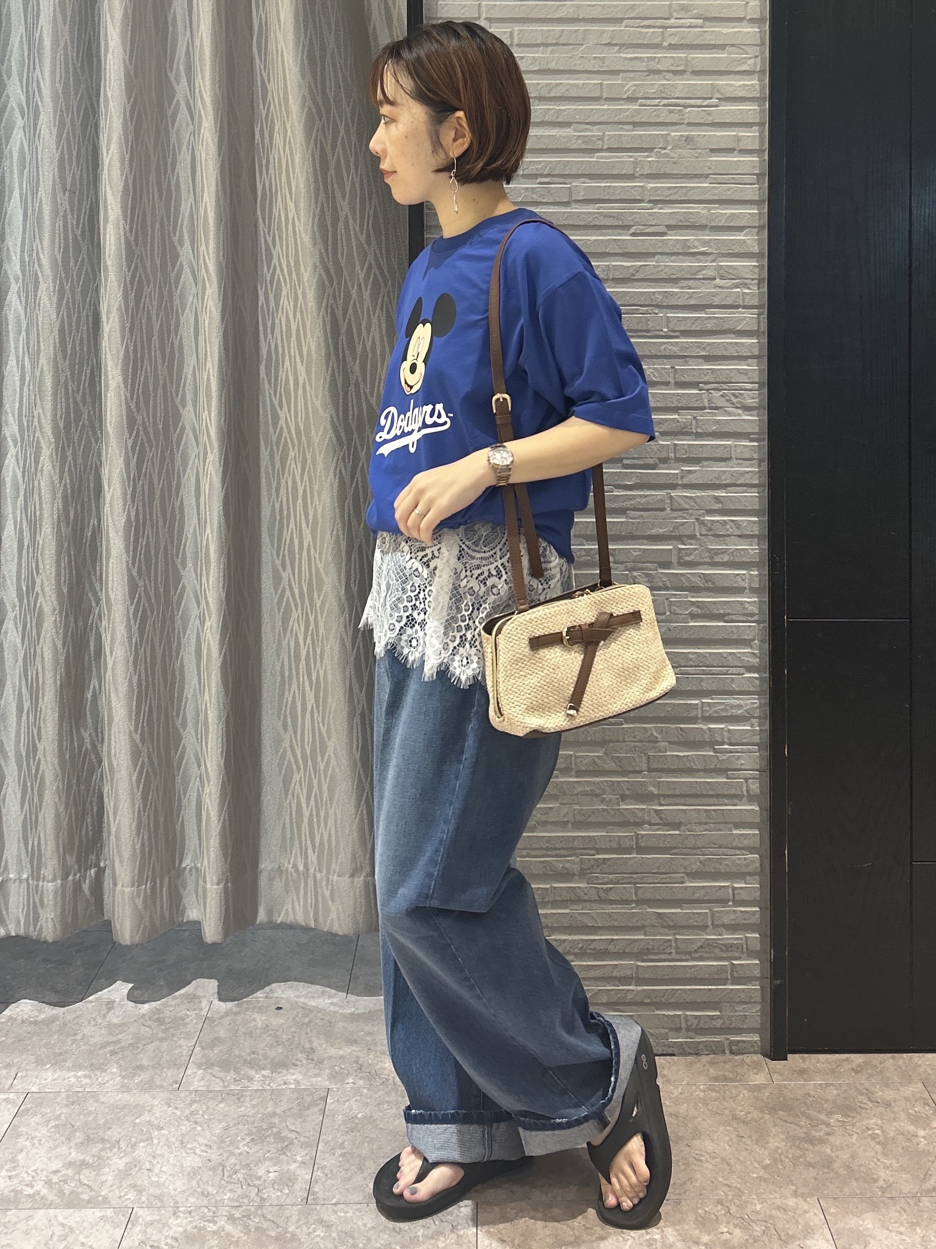 ga_riさんの「THE SHOP TK｜【Disney】【MLB】スペシャルデザイン半袖Tシャツ」を使ったコーディネート