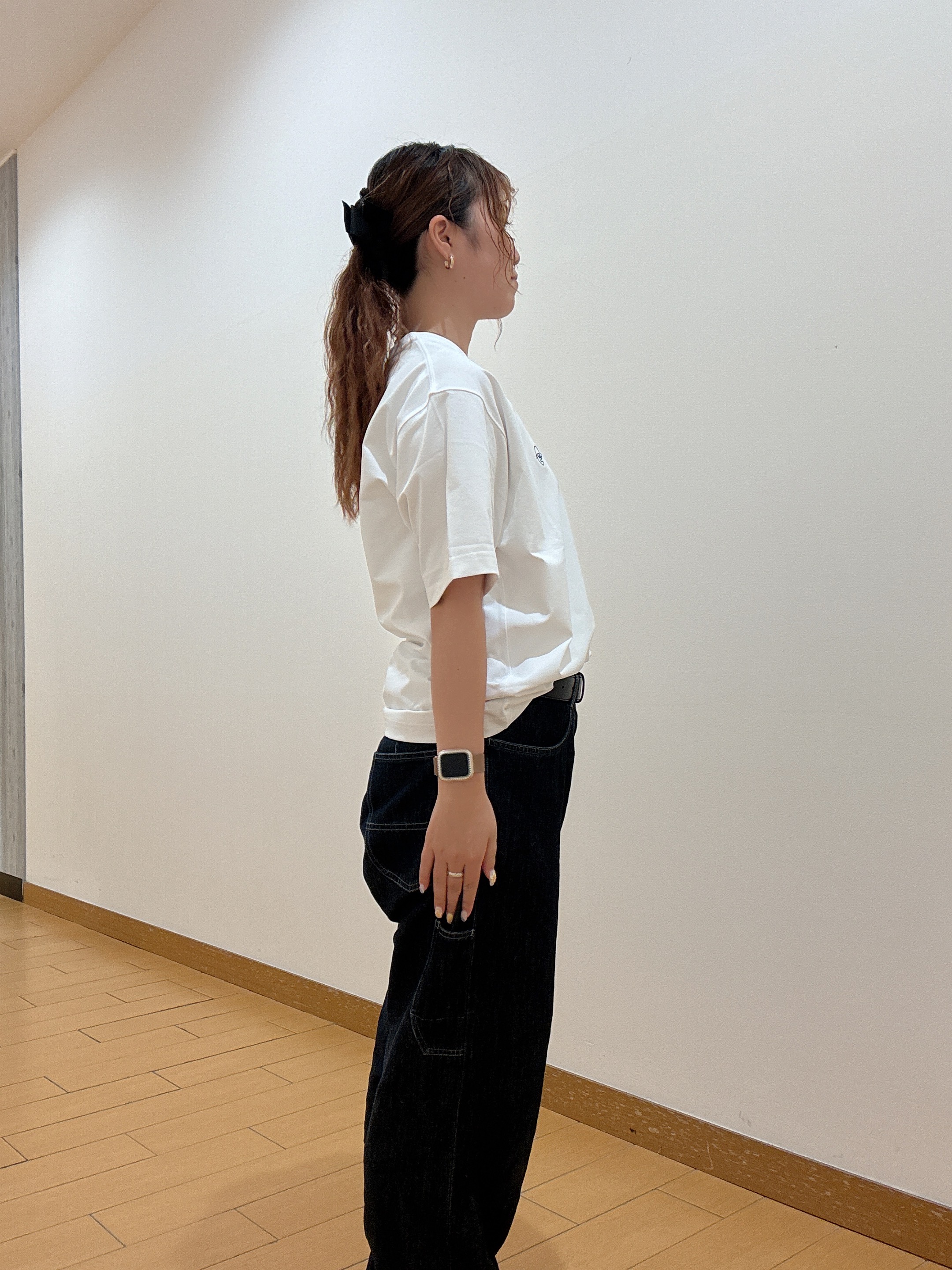 ヒナさんの「TAKEO KIKUCHI｜【汗染み軽減/接触冷感】フェイクレイヤード ワンポイント刺繍Ｔシャツ」を使ったコーディネート