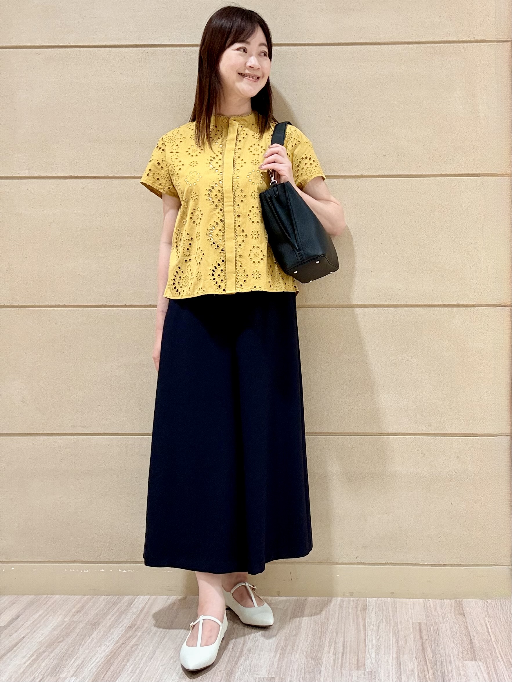 Marさんの「Reflect｜【通勤◎】カットワーク刺繍レース シャツブラウス」を使ったコーディネート