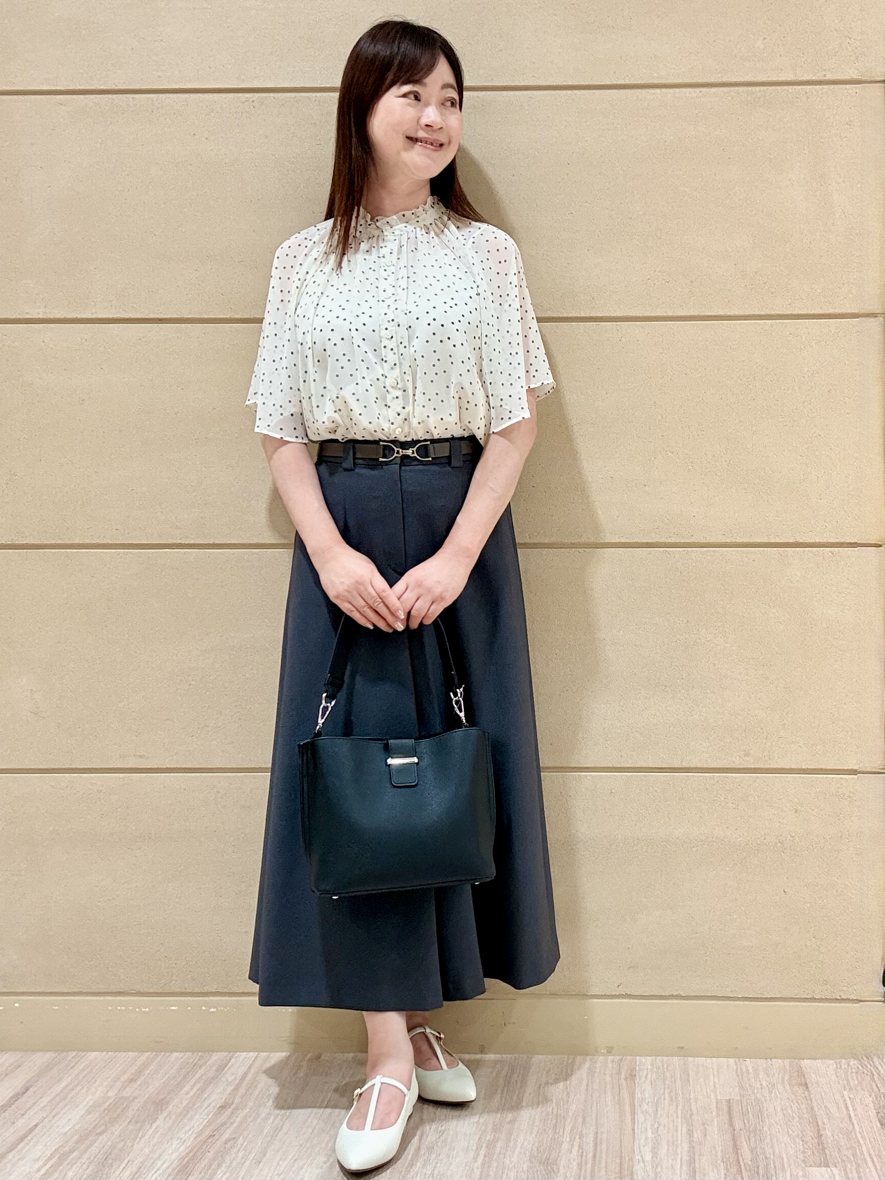 Marさんの「Reflect｜【セットアップ／手洗い可】ドット柄シアーブラウス」を使ったコーディネート