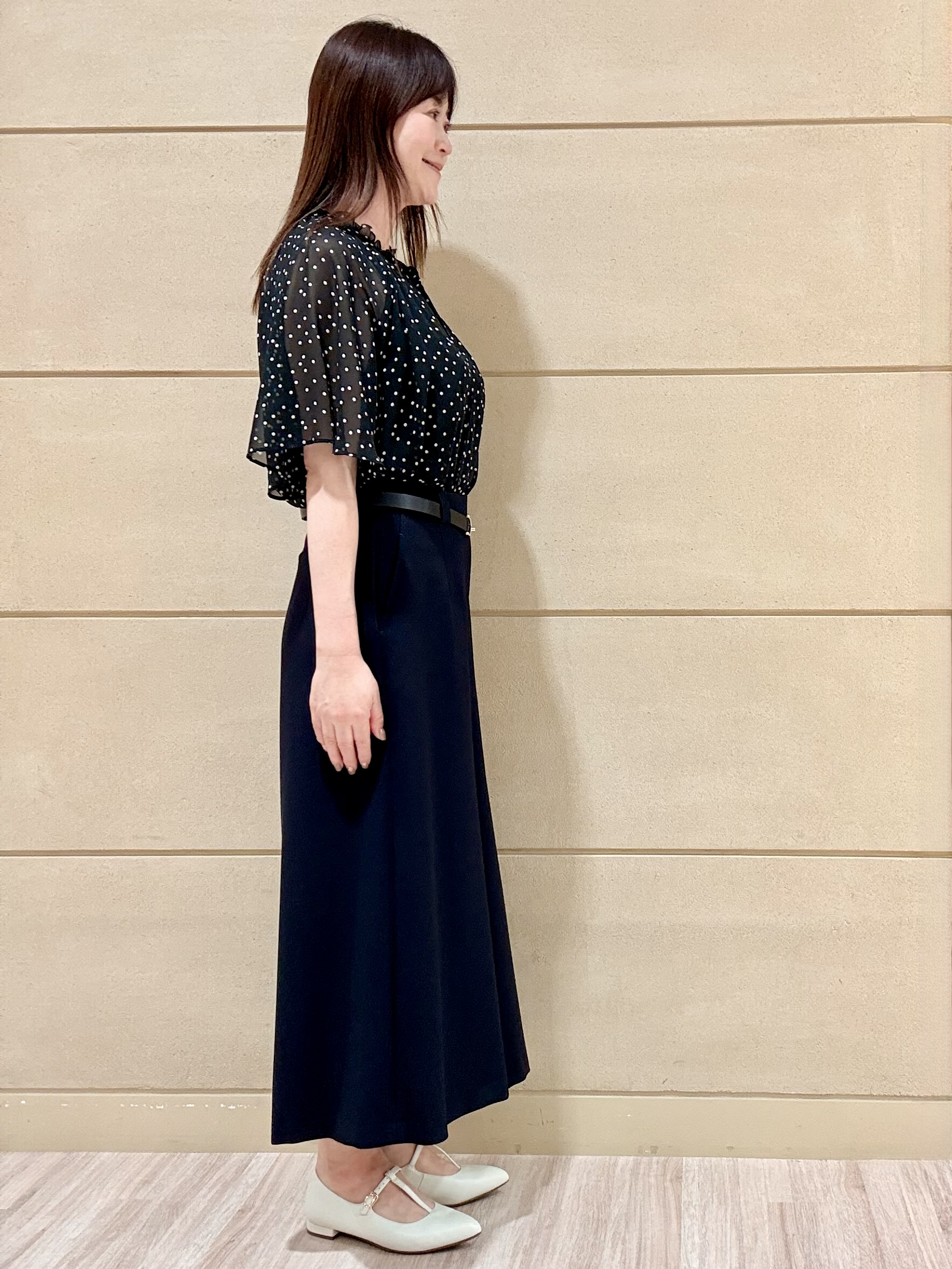 Marさんの「Reflect｜【セットアップ／手洗い可】ドット柄シアーブラウス」を使ったコーディネート