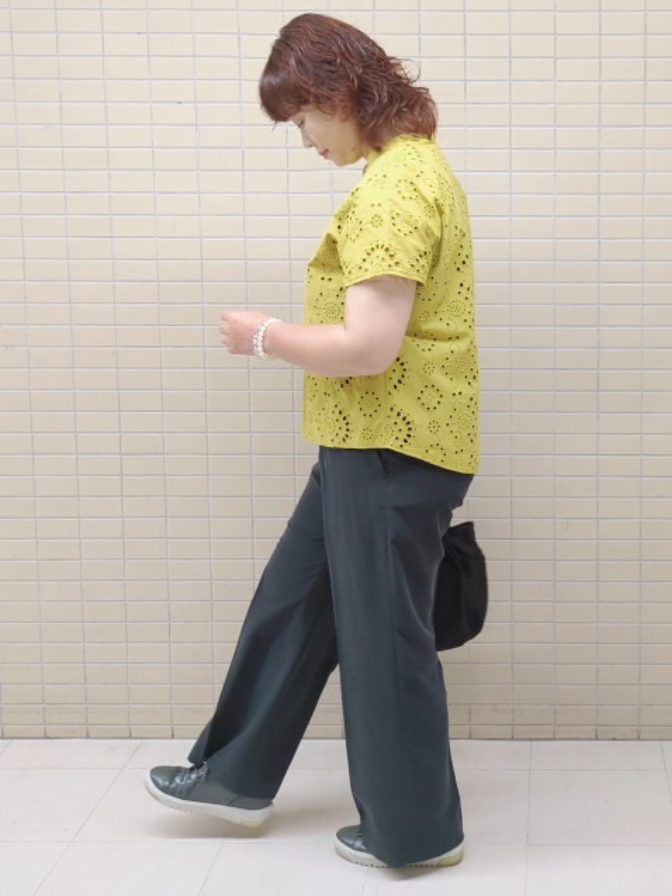 ハム太郎さんの「Reflect｜【通勤◎】カットワーク刺繍レース シャツブラウス」を使ったコーディネート