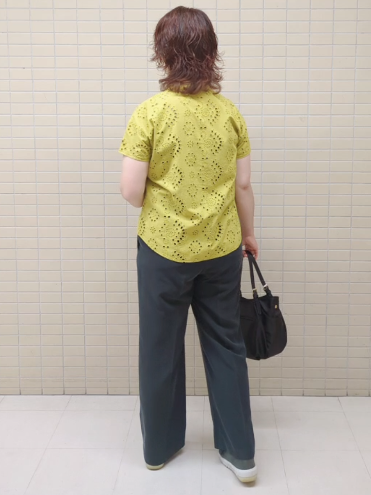 ハム太郎さんの「Reflect｜【通勤◎】カットワーク刺繍レース シャツブラウス」を使ったコーディネート